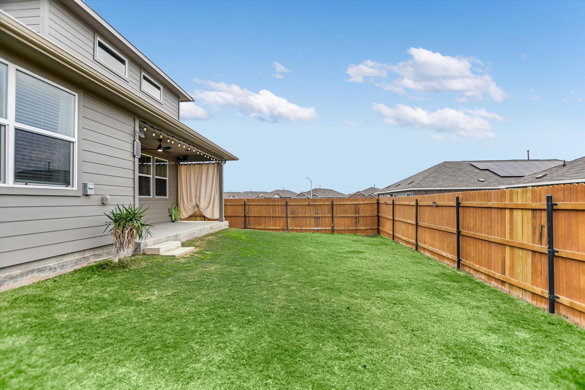 115 Callado Cir, San Marcos, TX 78666