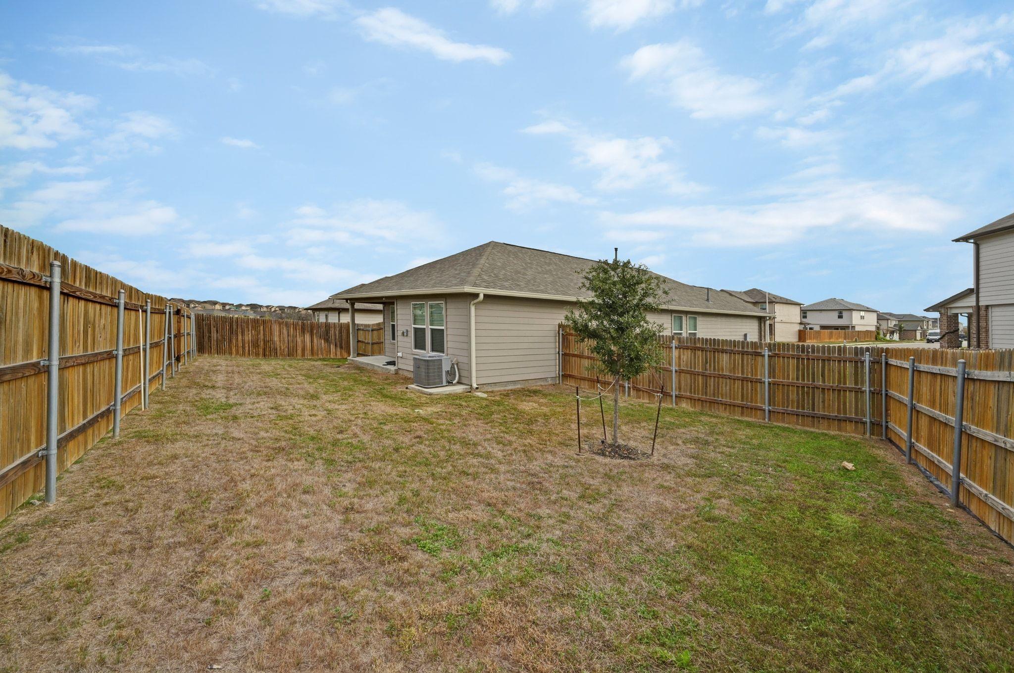 101 Calgary Ln, San Marcos, TX 78666