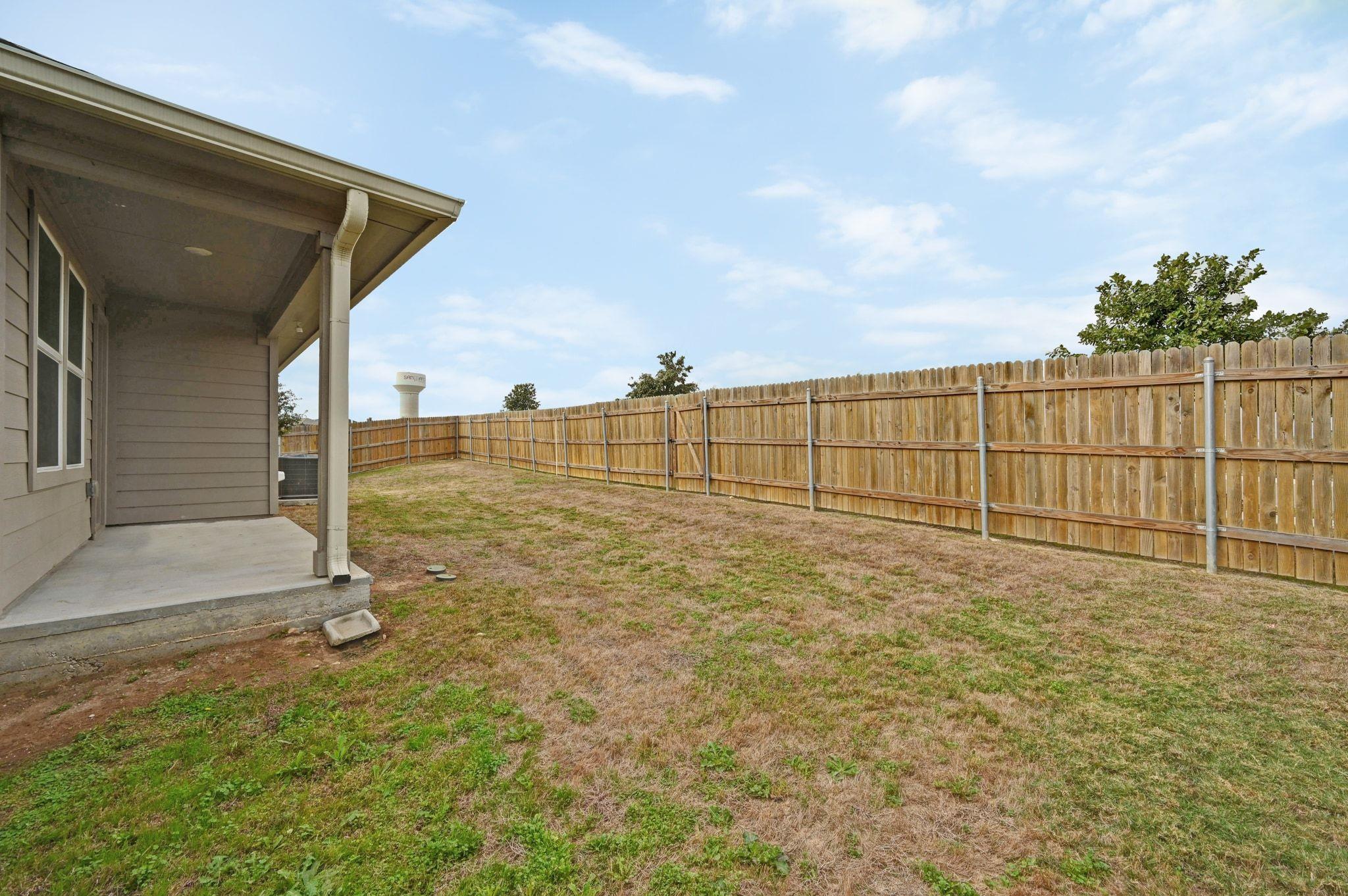 101 Calgary Ln, San Marcos, TX 78666