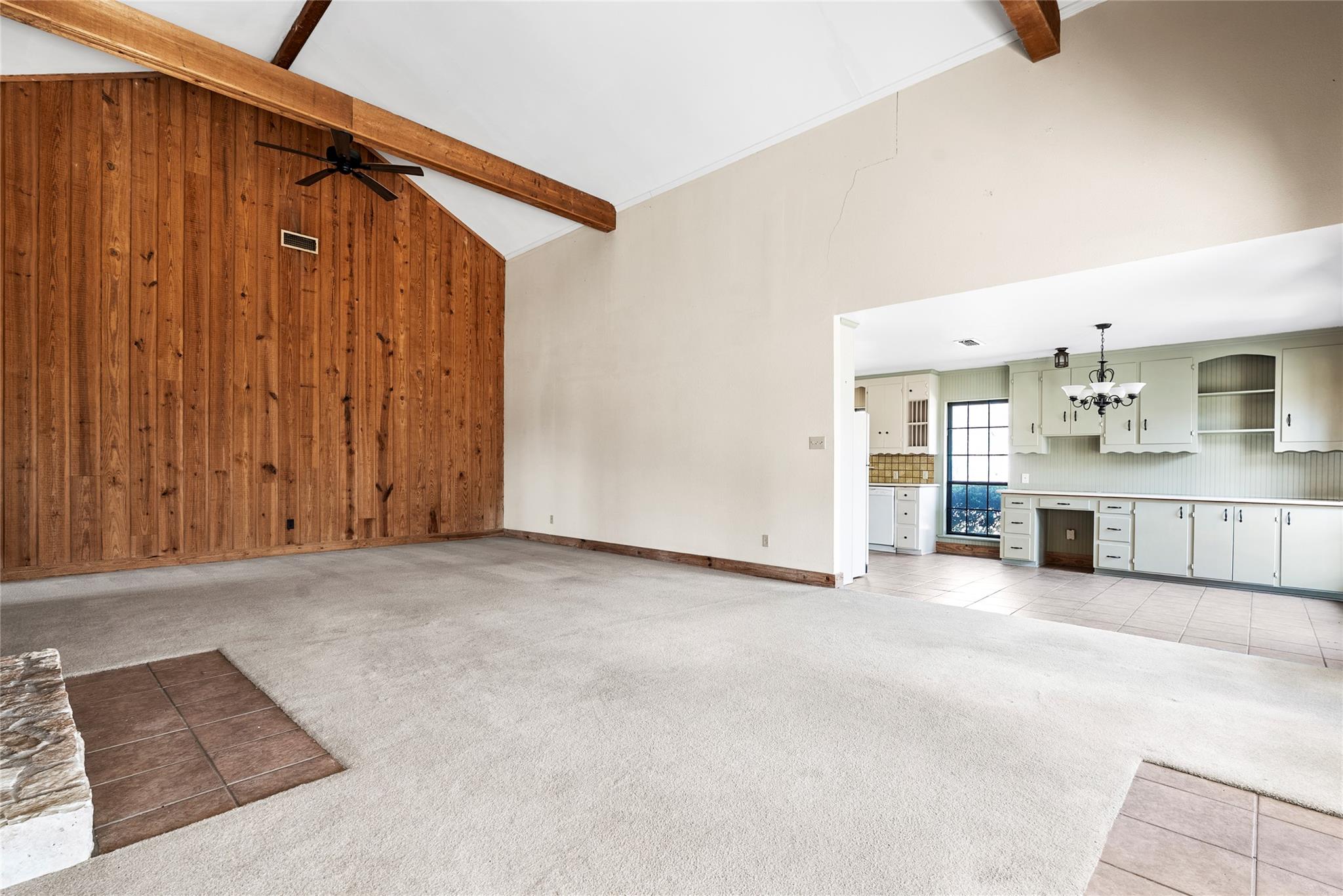 12914 Pfluger Berkman Rd, Coupland, TX 78615