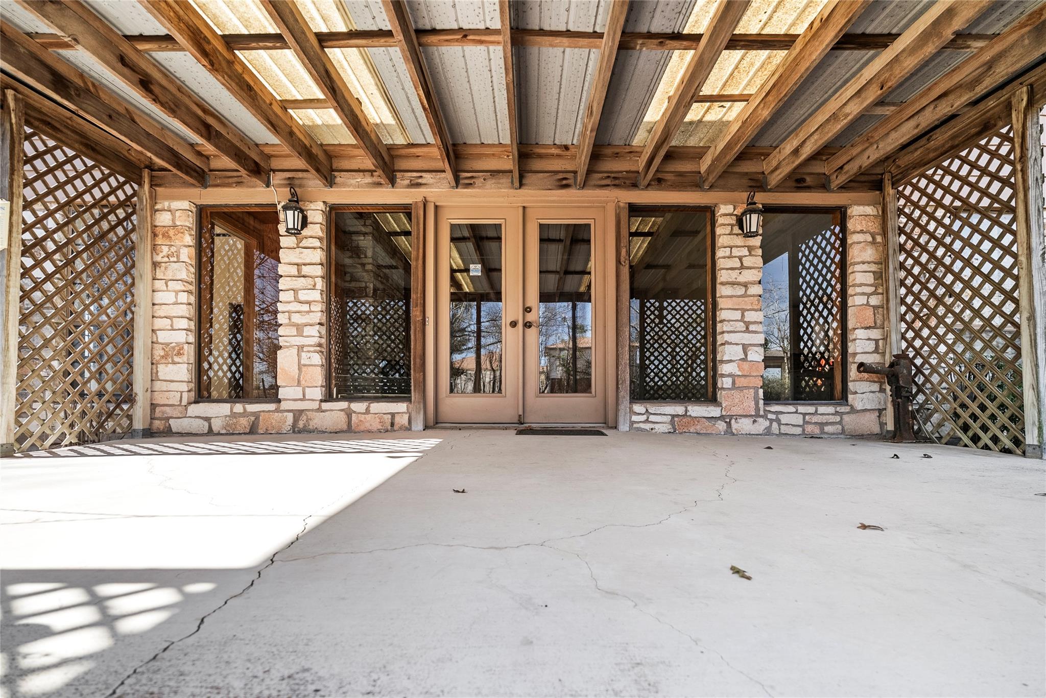 12914 Pfluger Berkman Rd, Coupland, TX 78615