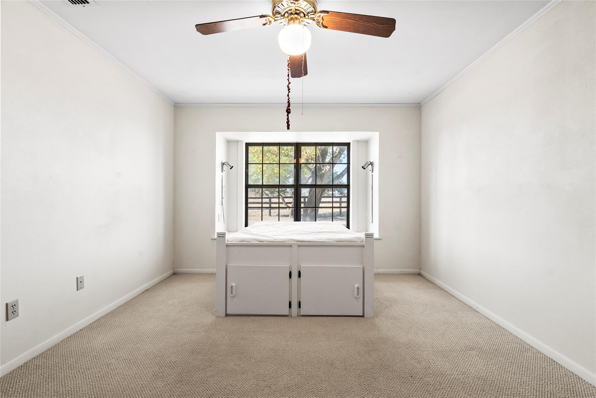 12914 Pfluger Berkman Rd, Coupland, TX 78615