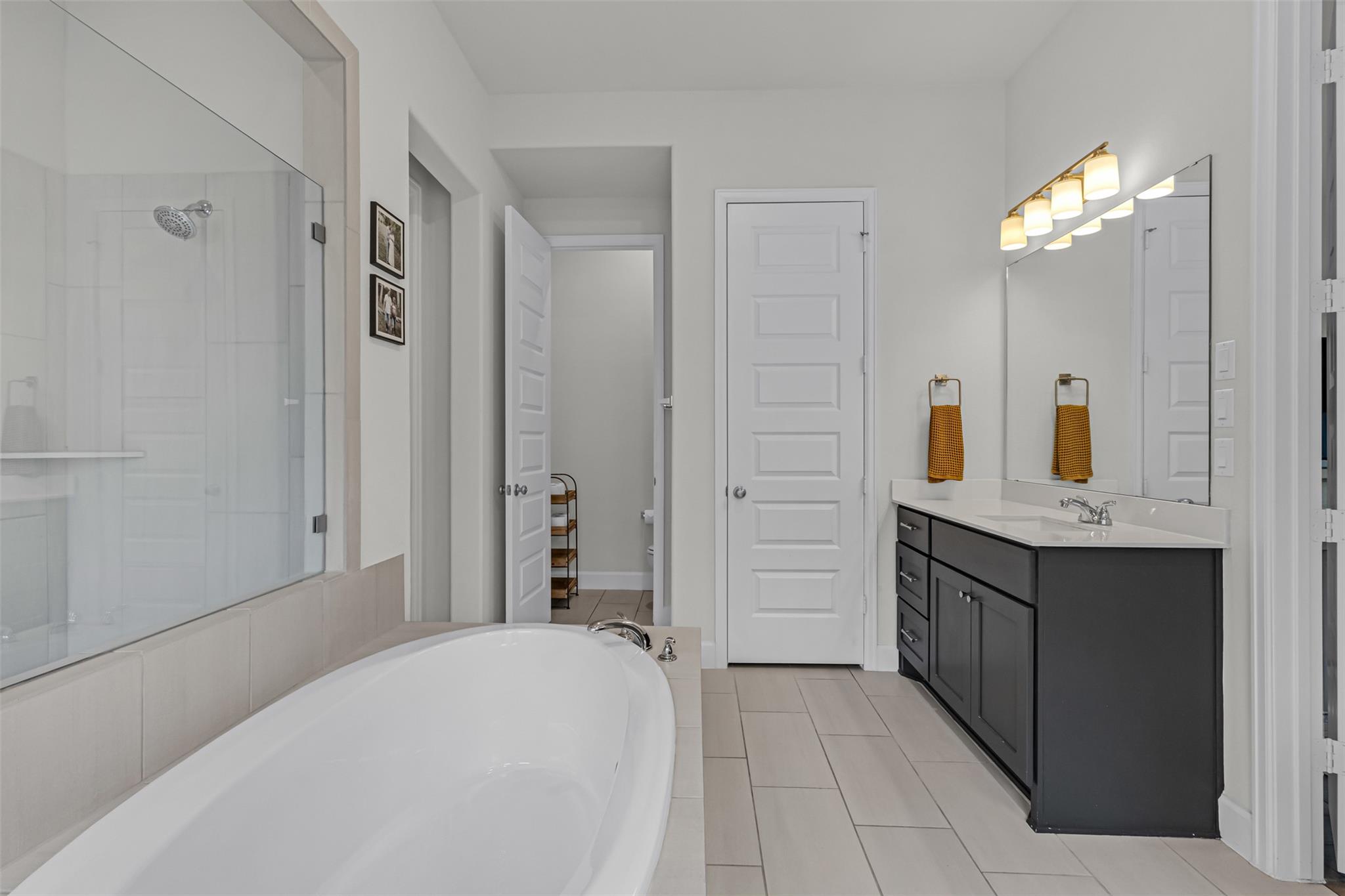 136 Lenera Dr, Liberty Hill, TX 78642