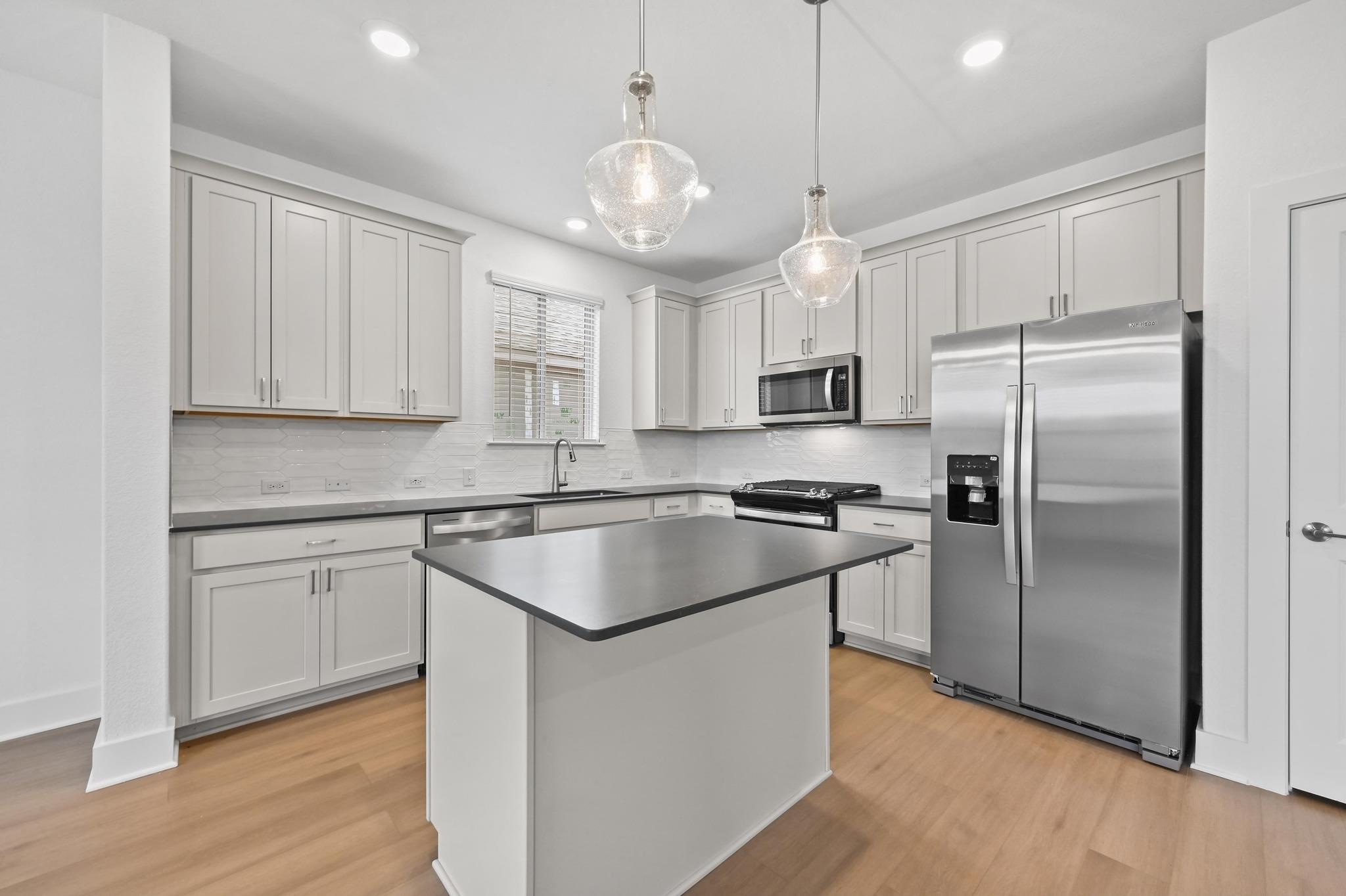 433 Bristlecone Bnd, Liberty Hill, TX 78642