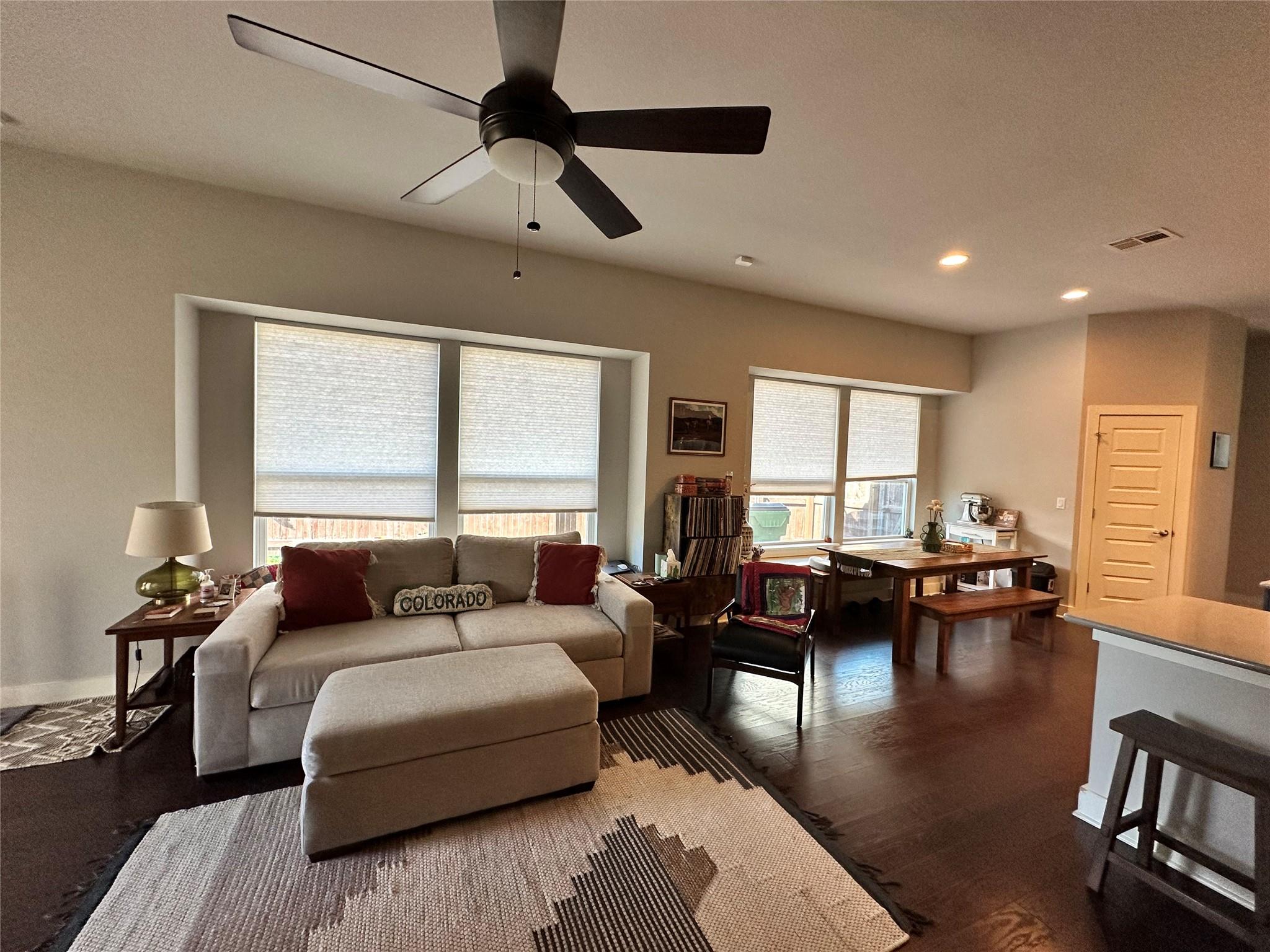 8021 Izetta Ln, Austin, TX 78744