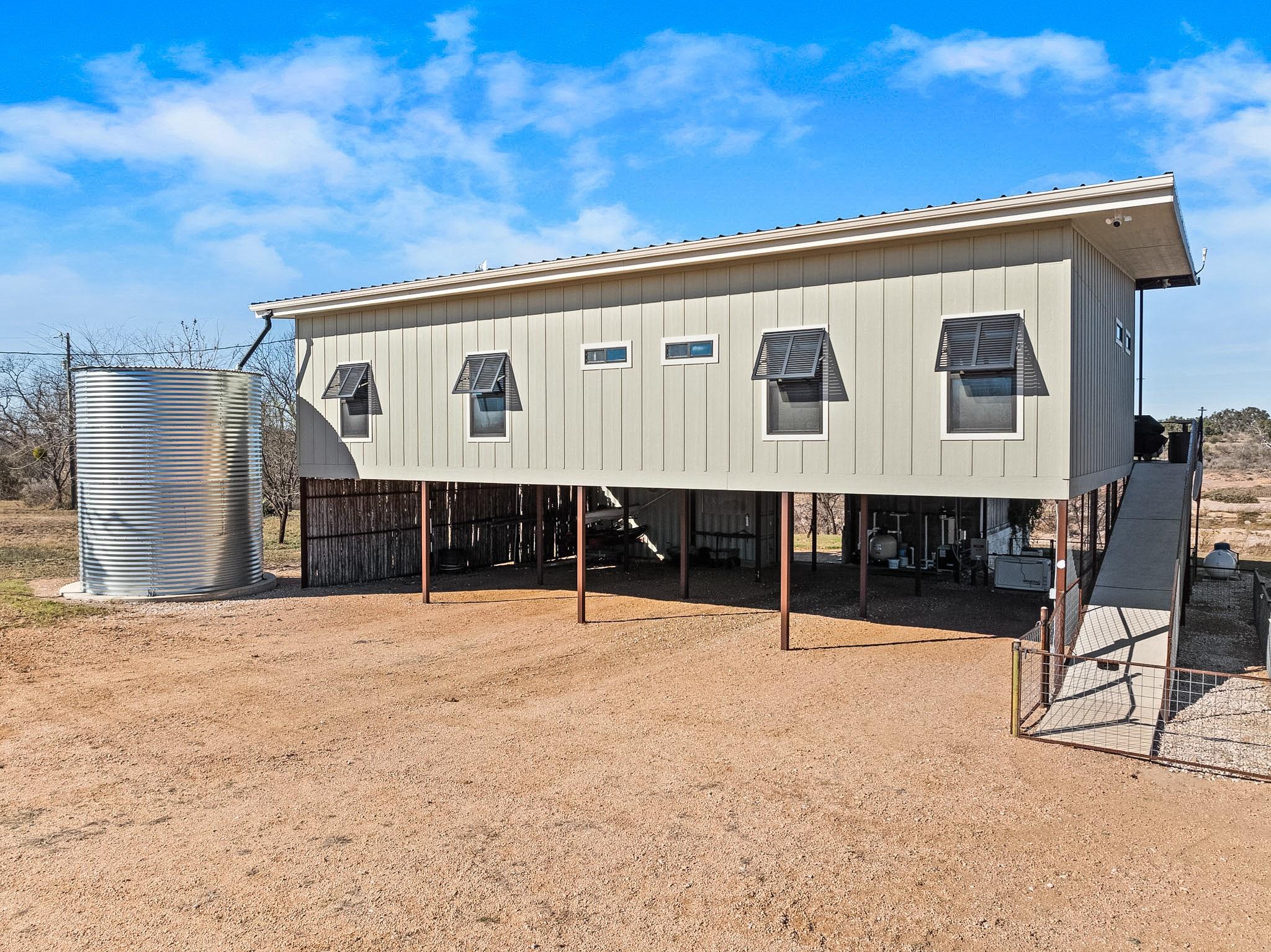 247 Diamond Cross Dr, Llano, TX 78643