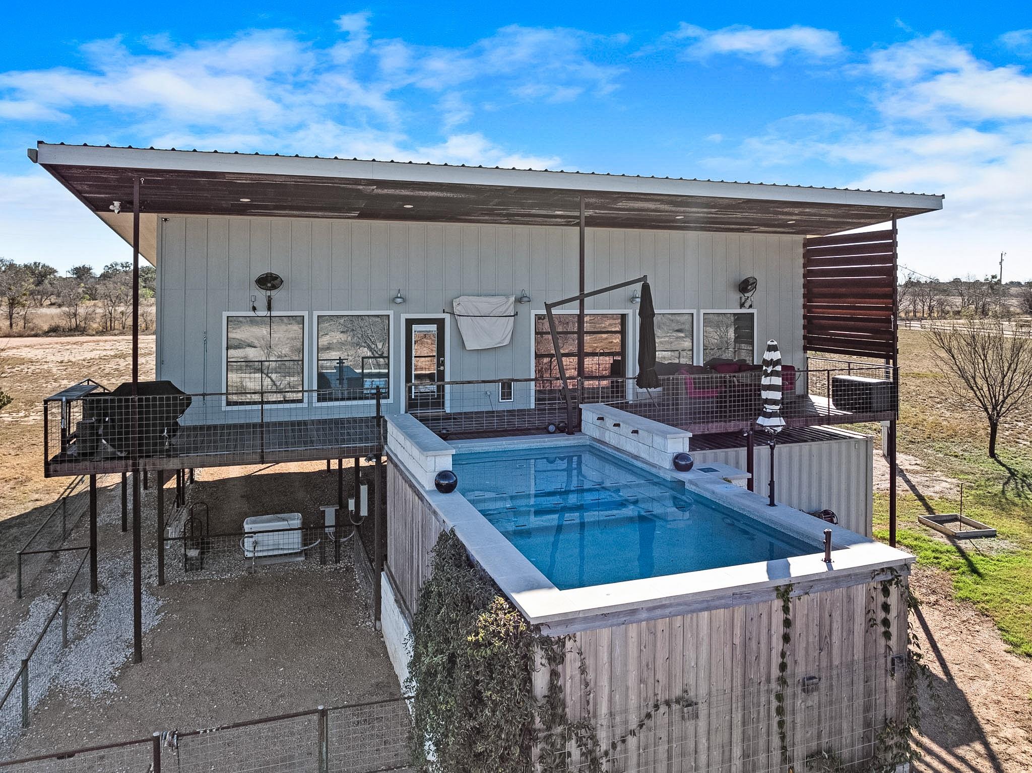 247 Diamond Cross Dr, Llano, TX 78643