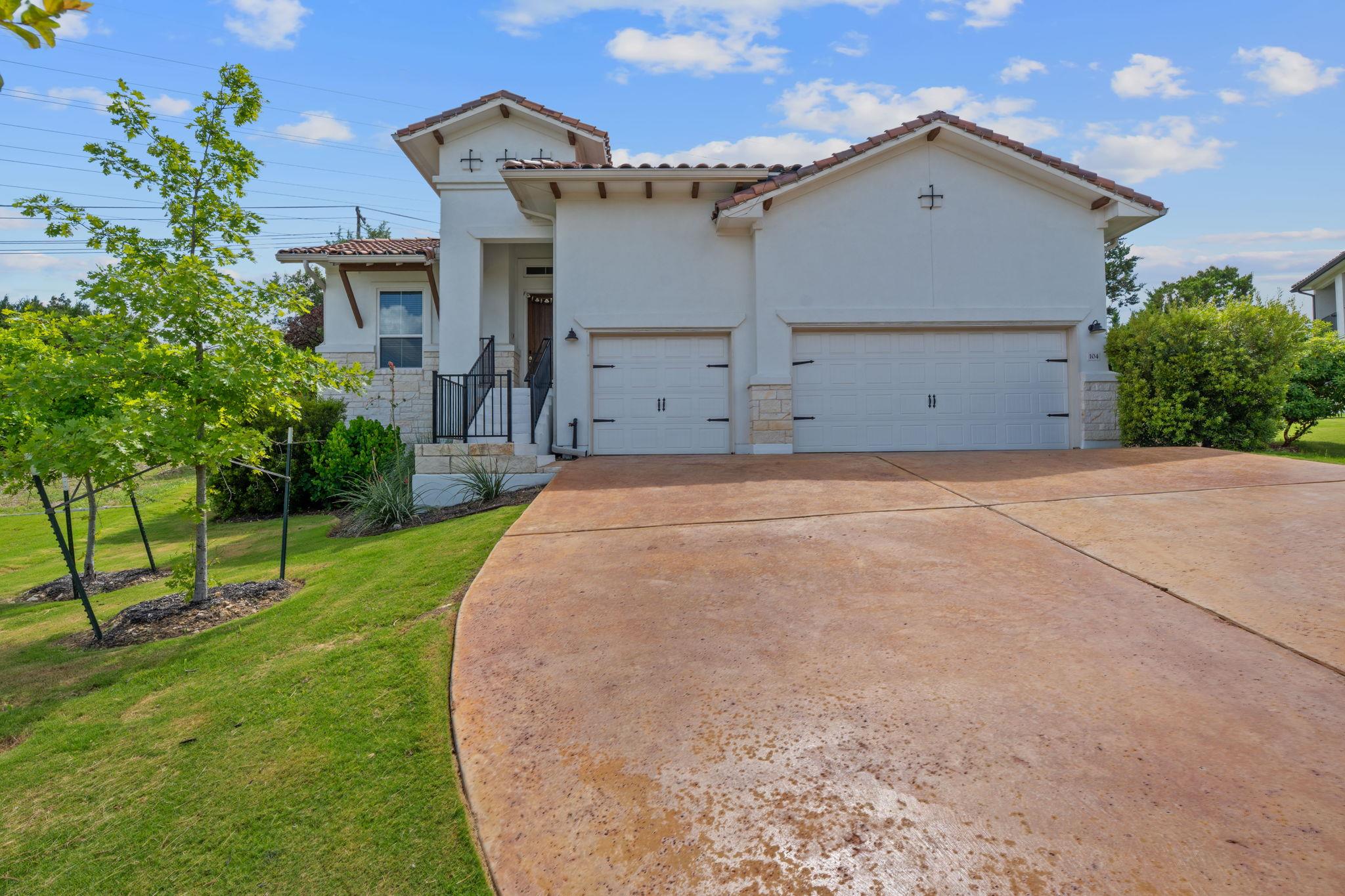 104 Majestic Arroyo Way, Lakeway, TX 78738