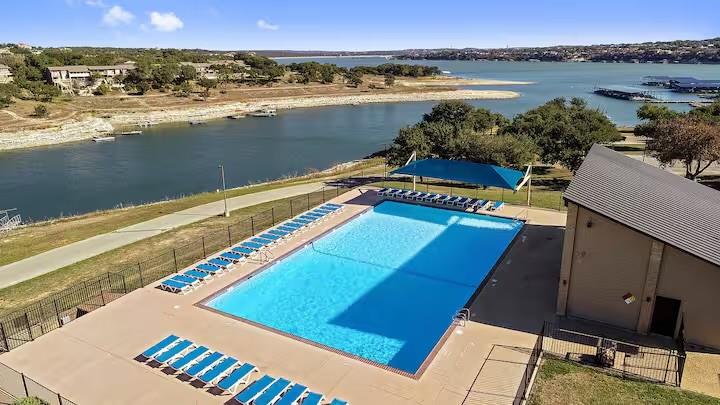 585 Demarett Dr, Point Venture, TX 78645