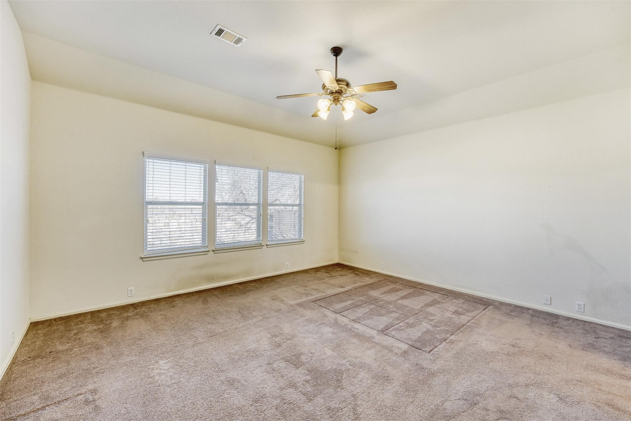 148 Hoot Owl Ln N, Leander, TX 78641