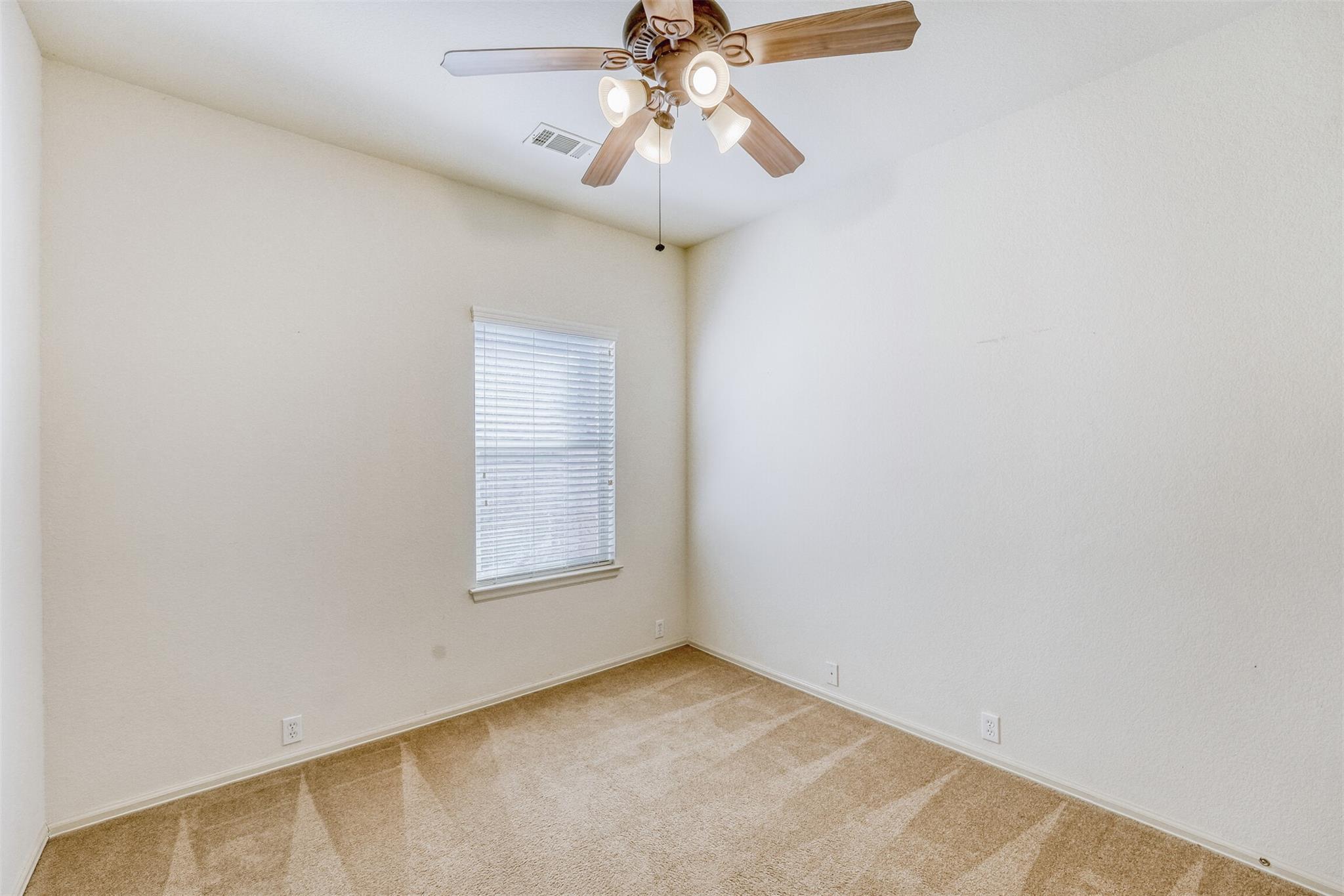 148 Hoot Owl Ln N, Leander, TX 78641