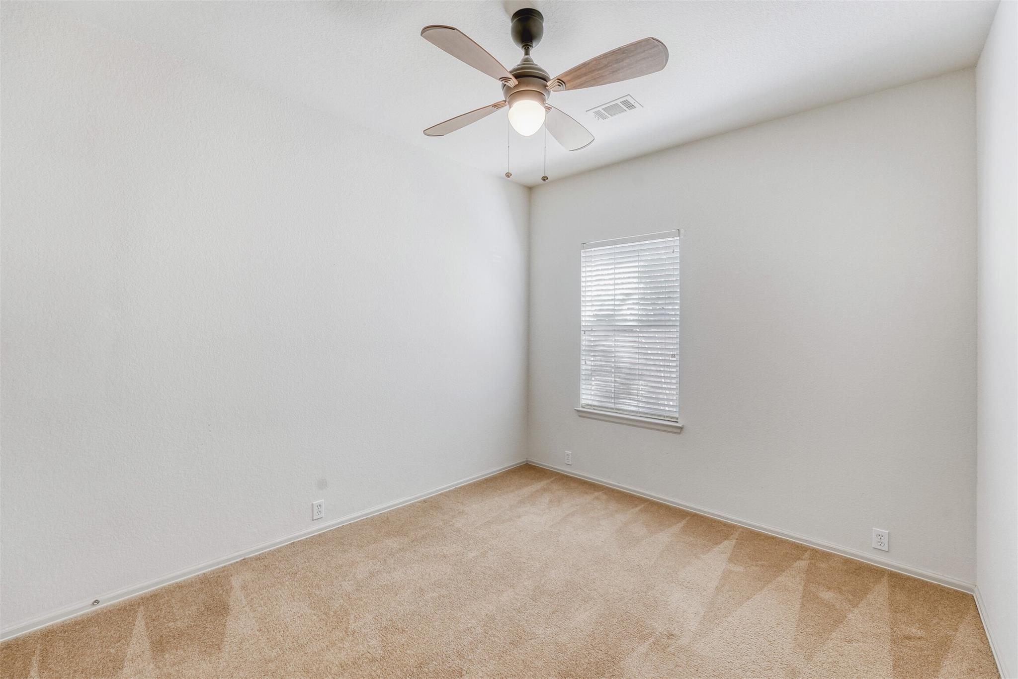 148 Hoot Owl Ln N, Leander, TX 78641