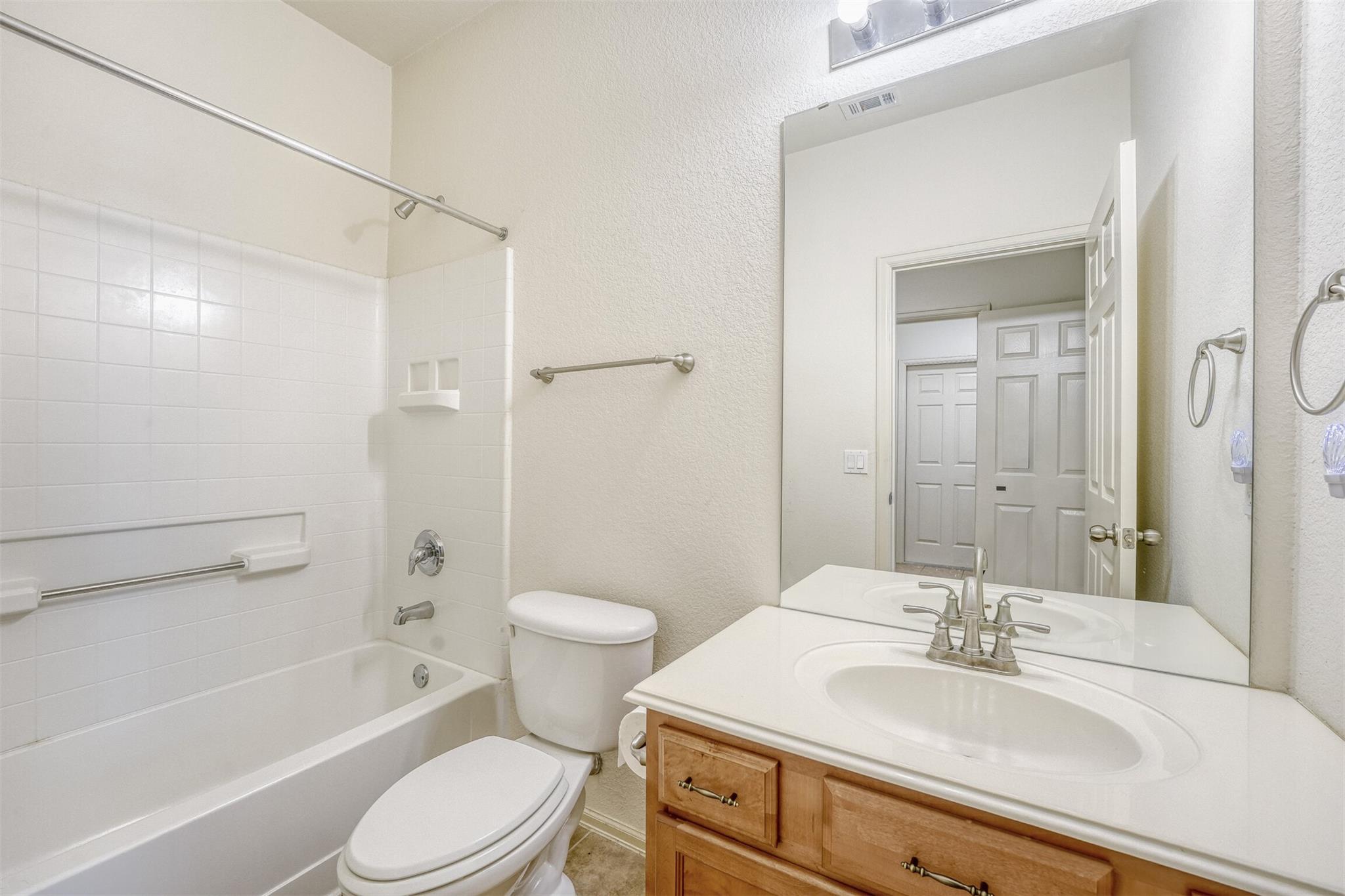 148 Hoot Owl Ln N, Leander, TX 78641