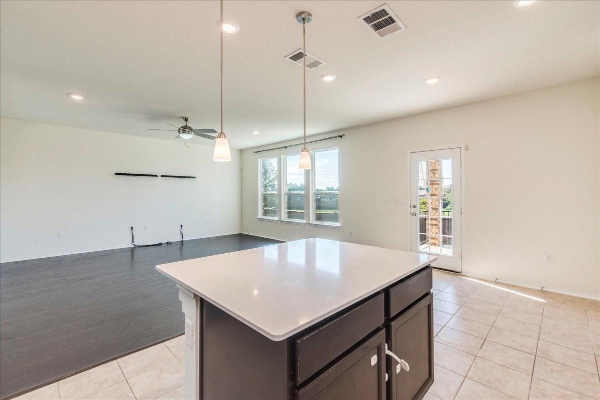 815 Sandhill Branch Dr, Austin, TX 78748