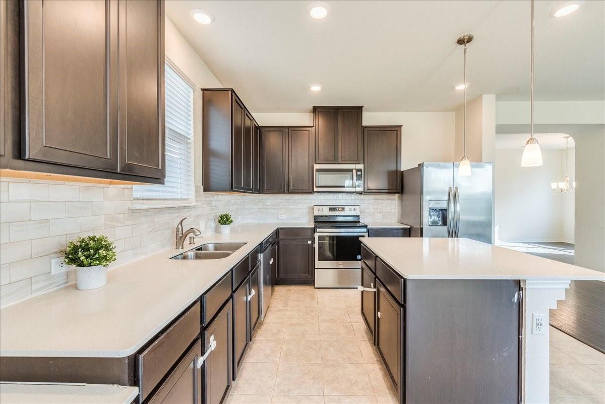 815 Sandhill Branch Dr, Austin, TX 78748