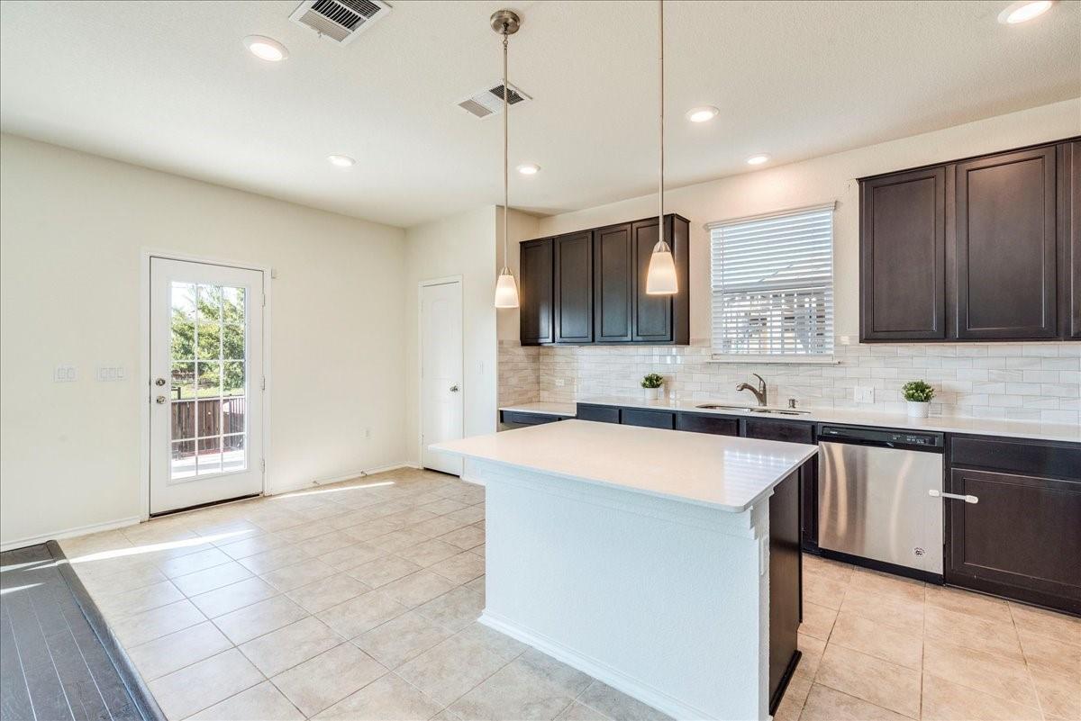 815 Sandhill Branch Dr, Austin, TX 78748