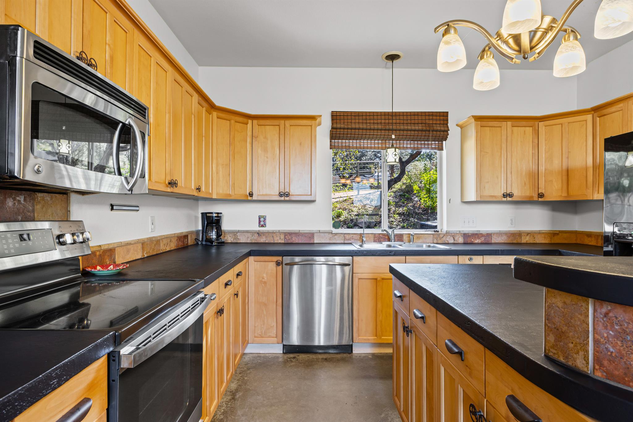 1608 Susan Dr, Austin, TX 78734