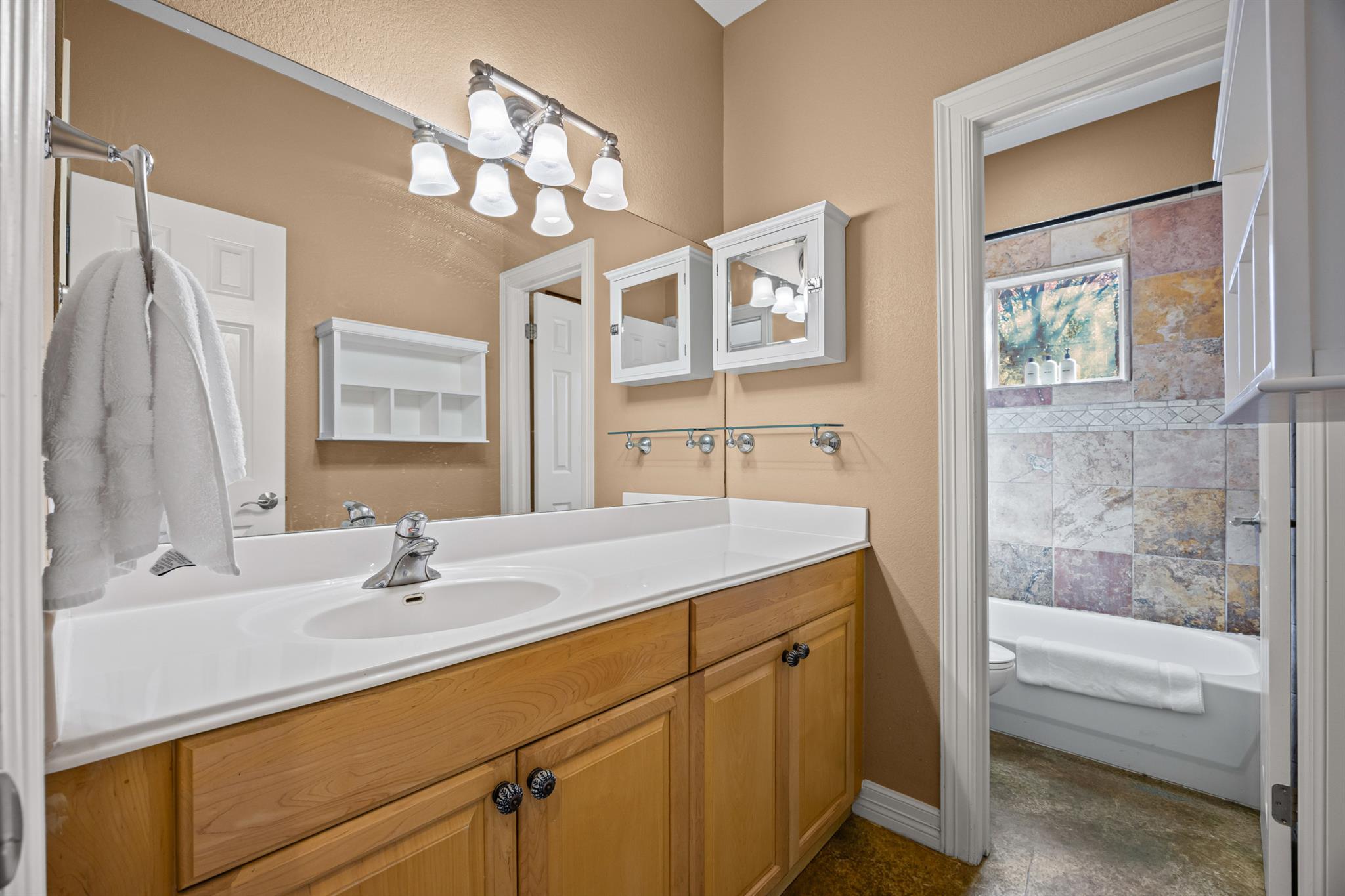 1608 Susan Dr, Austin, TX 78734