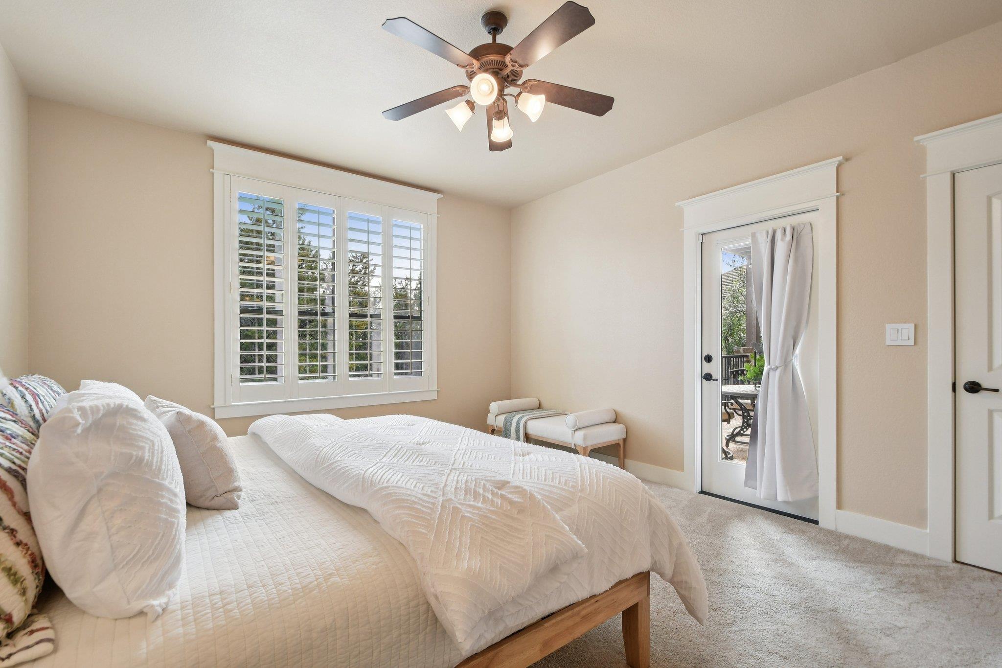 6921 Starboard Cv, Jonestown, TX 78645