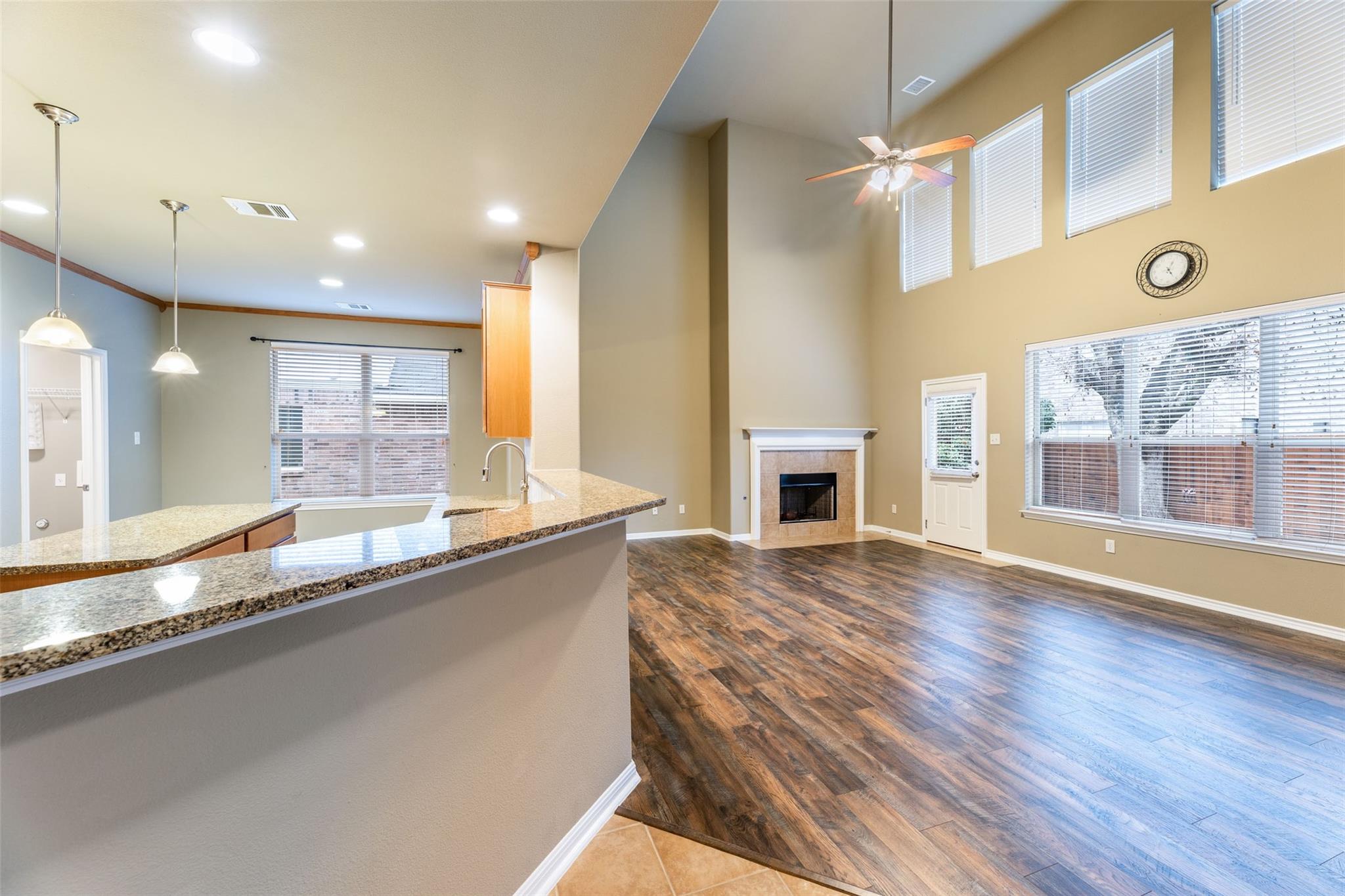 1317 Sundrop Cv, Round Rock, TX 78664