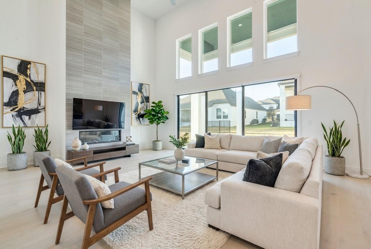 2217 Sondrio Bnd, Leander, TX 78641