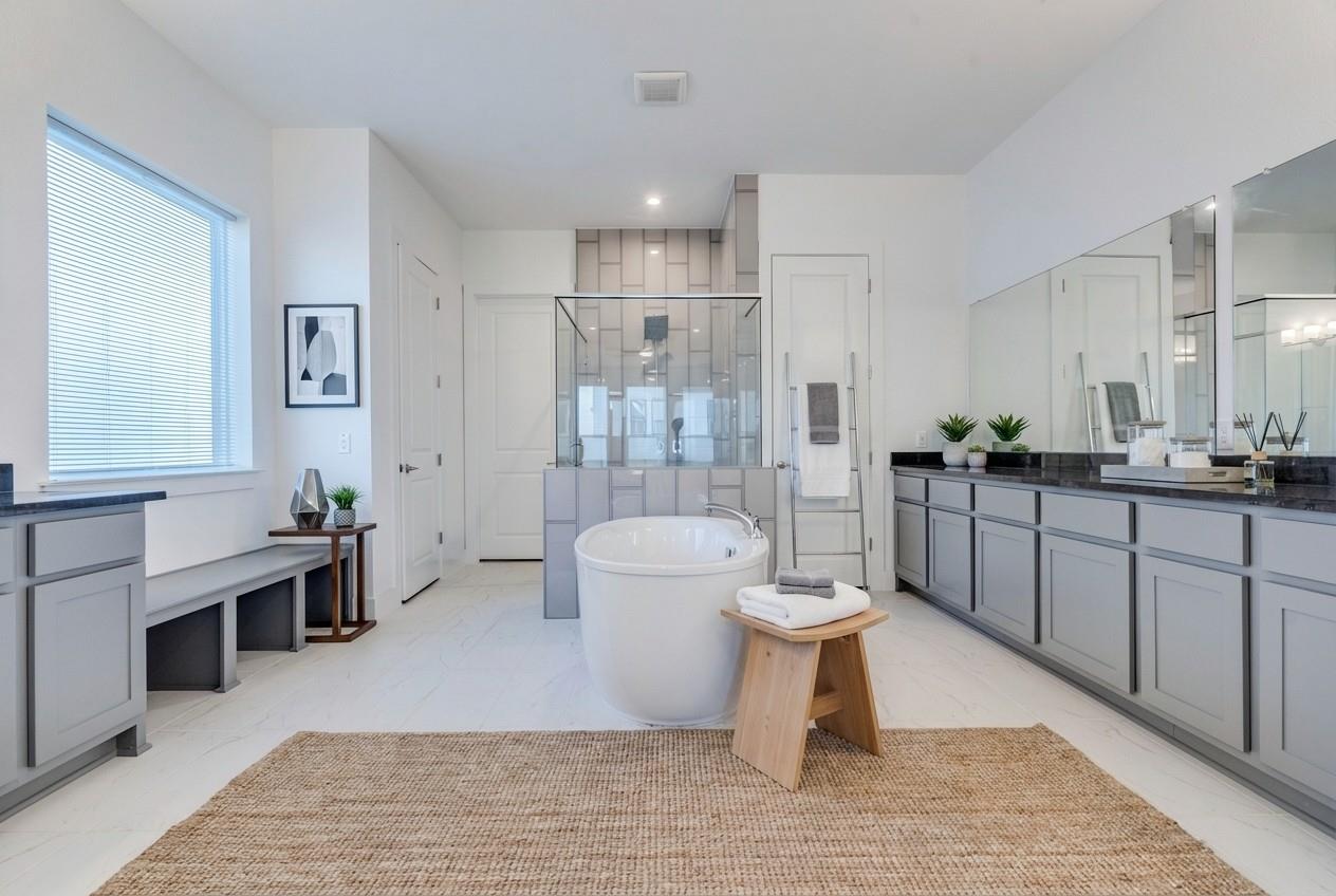 2217 Sondrio Bnd, Leander, TX 78641