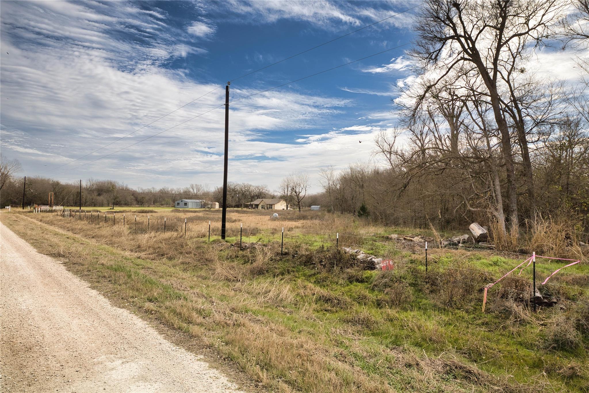 350 County Road 319, Rosebud, TX 76570
