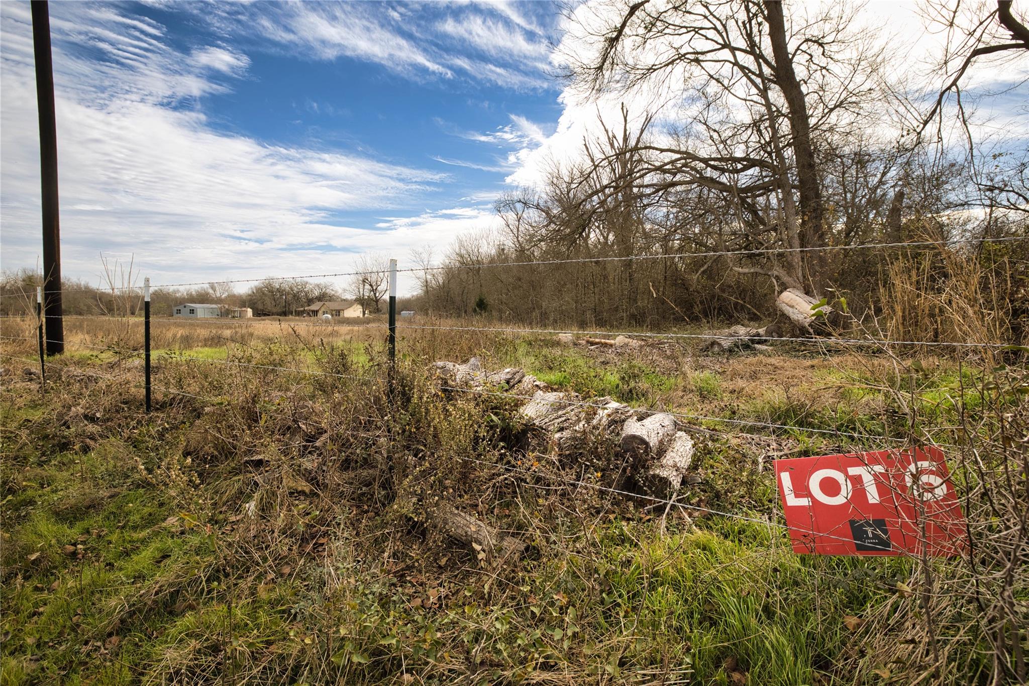 350 County Road 319, Rosebud, TX 76570