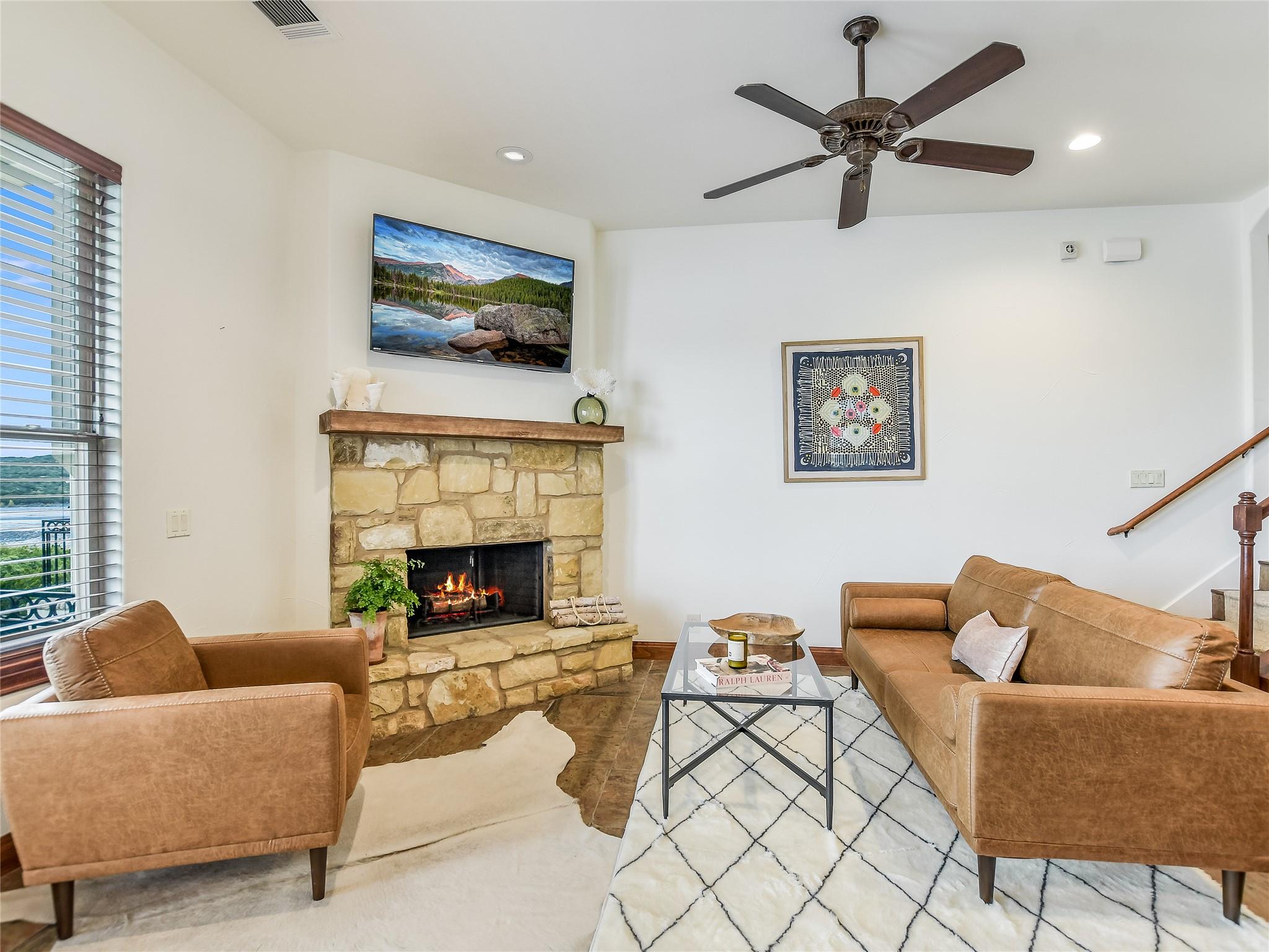 17545 E Reed Parks Rd # 5, Jonestown, TX 78645