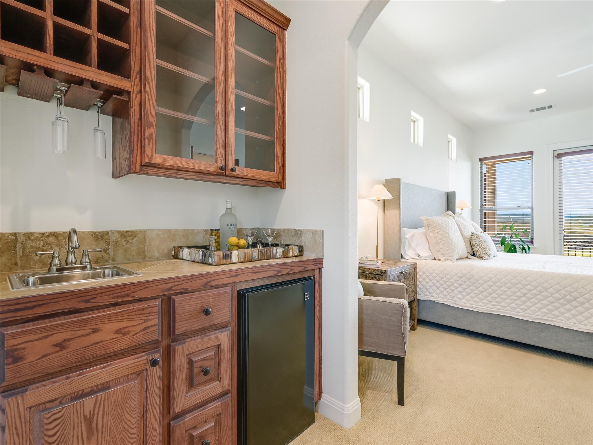 17545 E Reed Parks Rd # 5, Jonestown, TX 78645