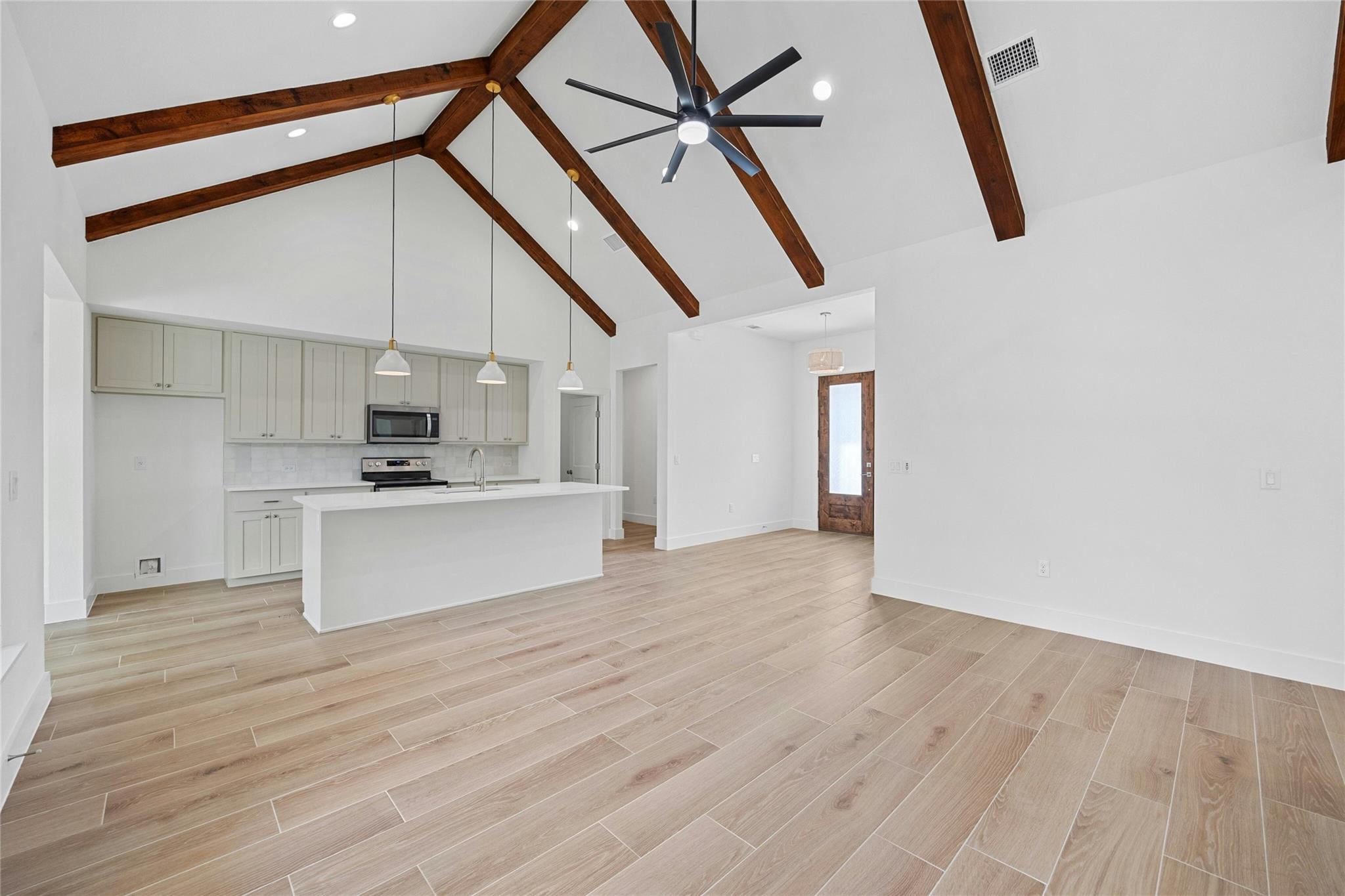 2801 Wilson Ave, Lago Vista, TX 78645