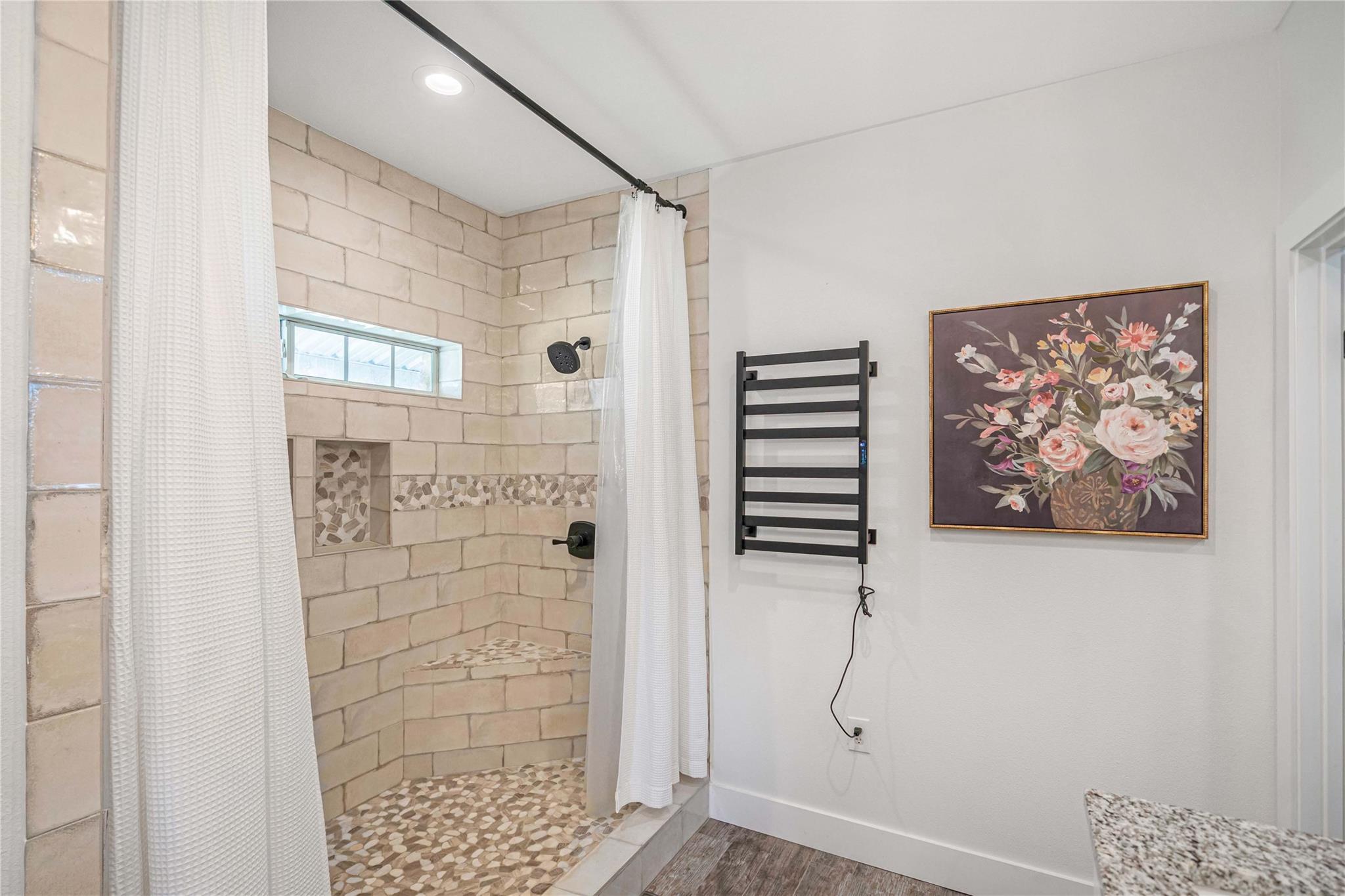 1000 Oil Field Rd, Lockhart, TX 78644