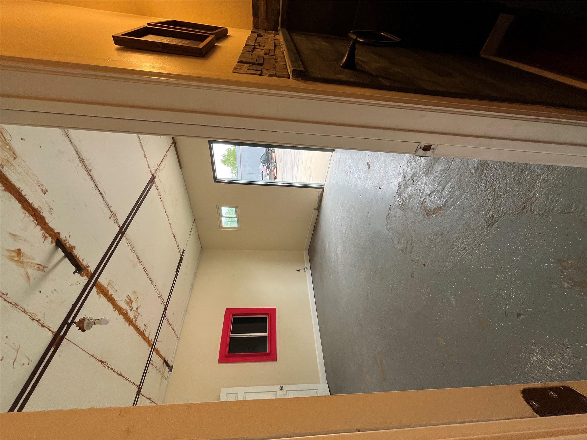 513 Thompson Ln, Austin, TX 78742