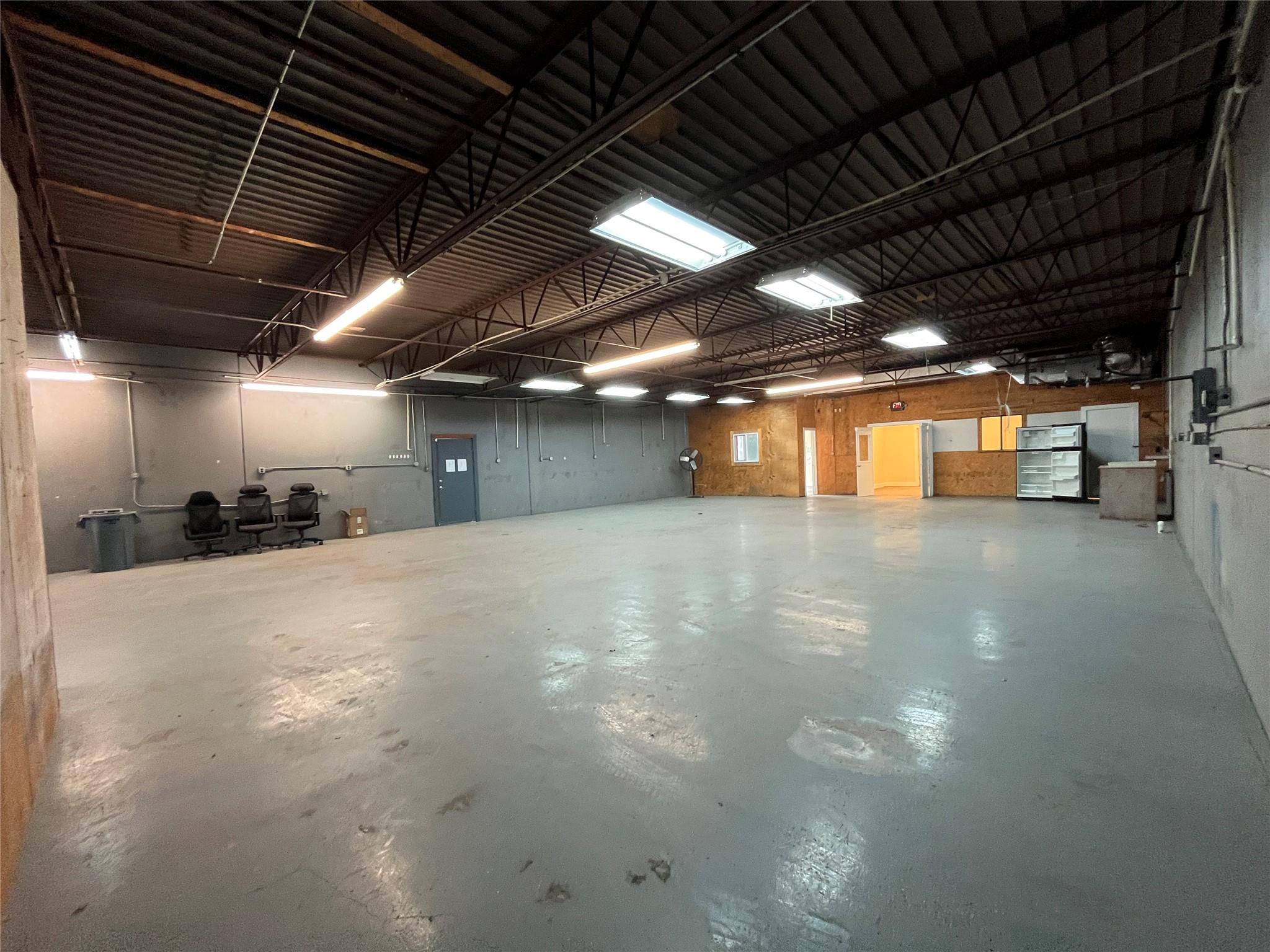 513 Thompson Ln, Austin, TX 78742