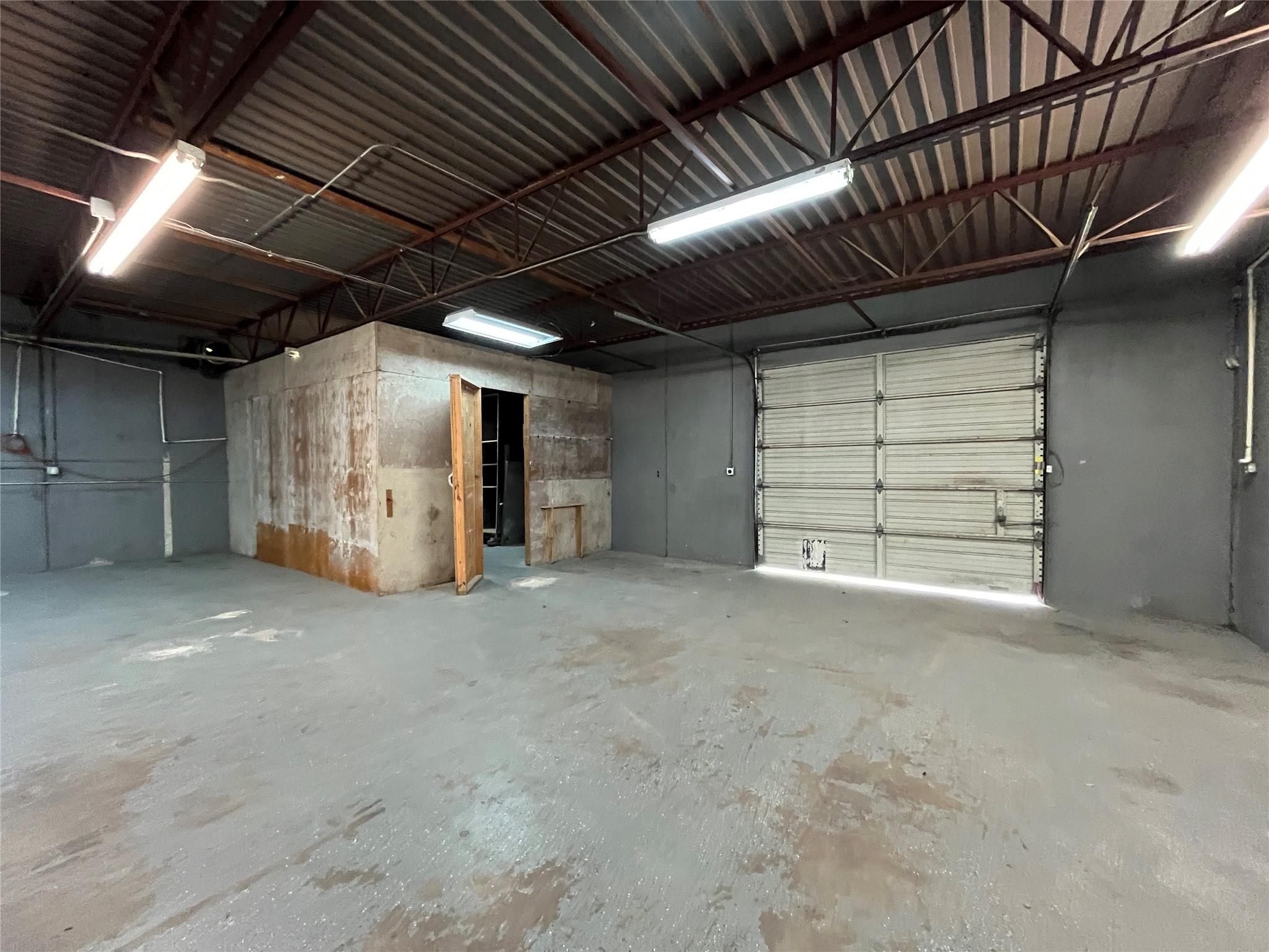 513 Thompson Ln, Austin, TX 78742