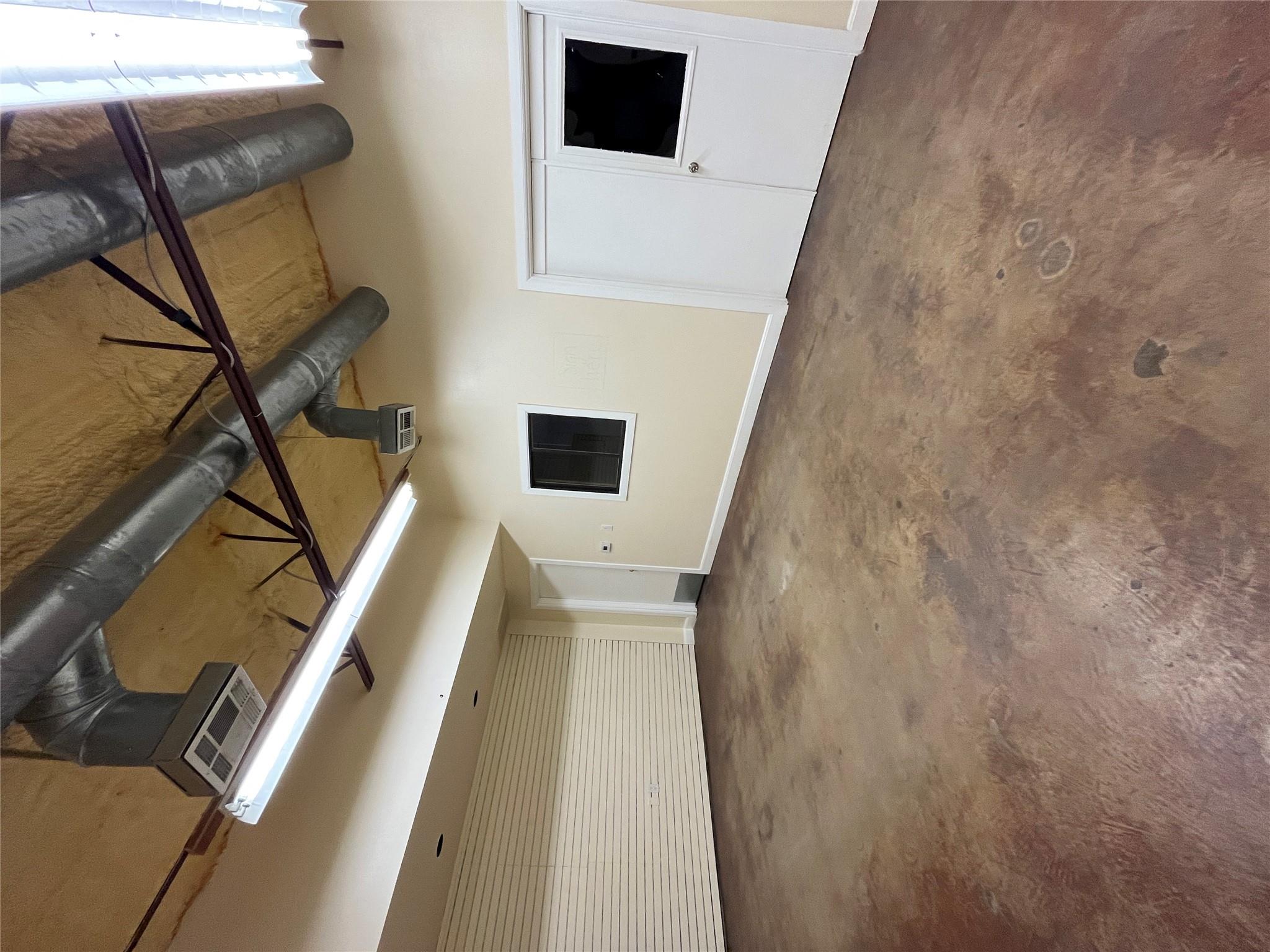 513 Thompson Ln, Austin, TX 78742