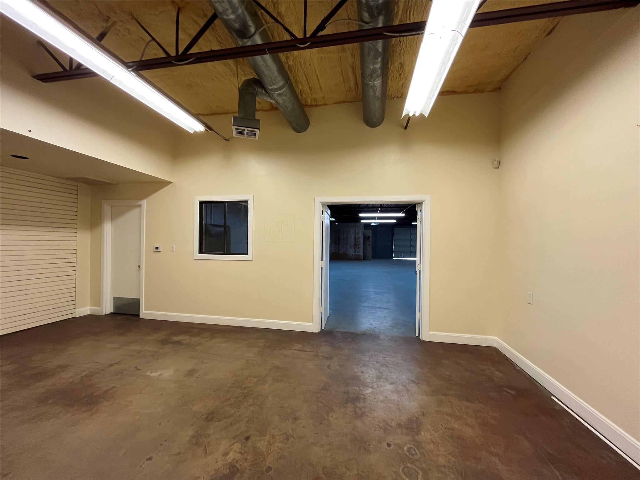 513 Thompson Ln, Austin, TX 78742