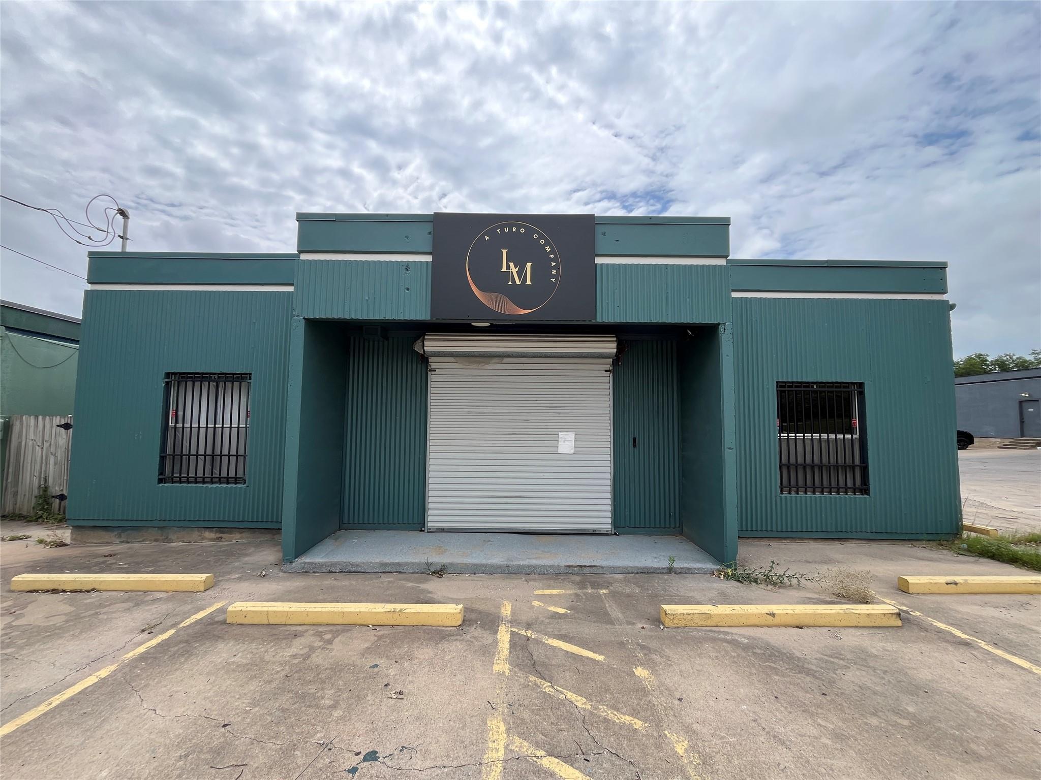 513 Thompson Ln, Austin, TX 78742