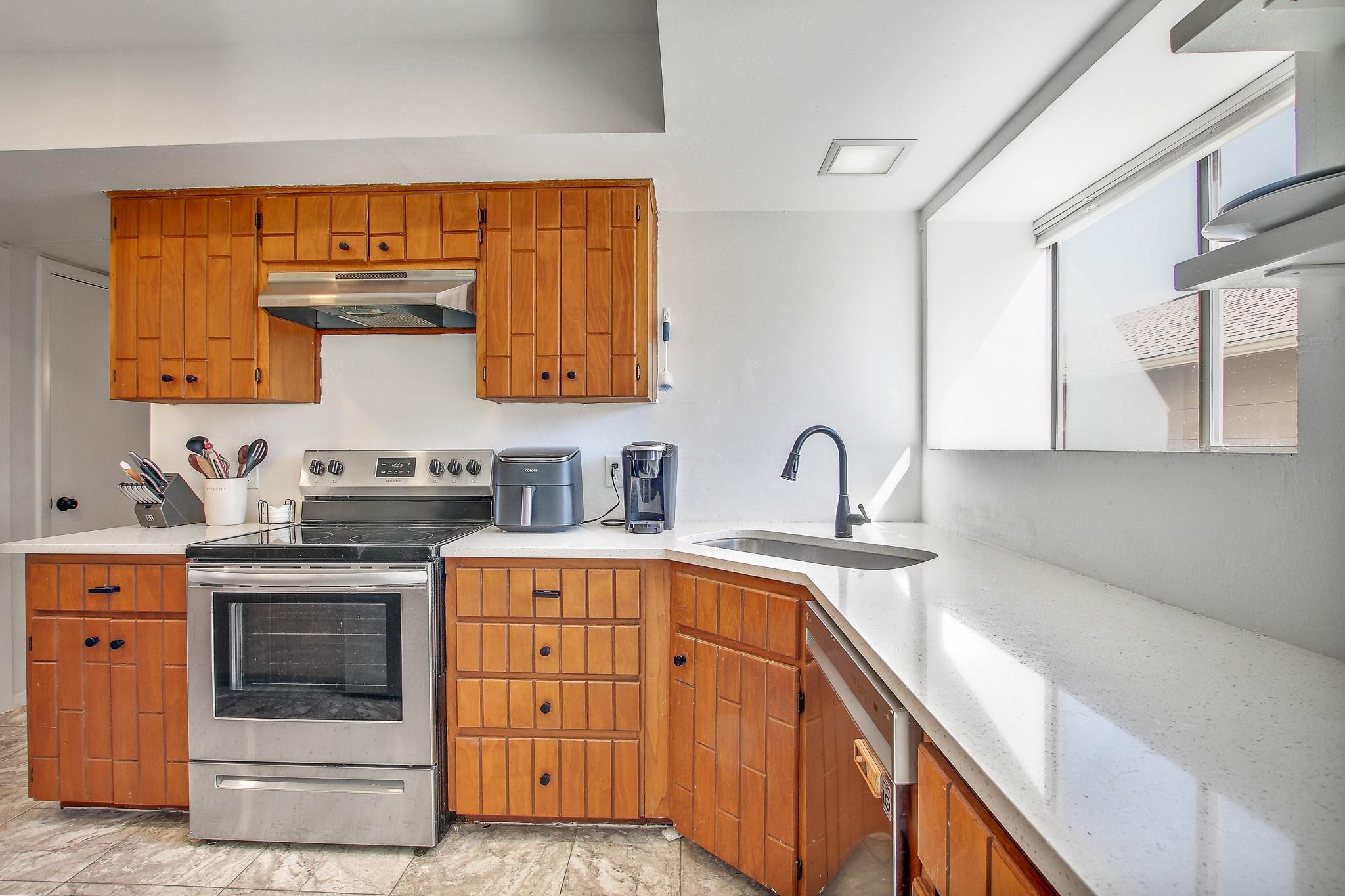 8925 North Plz # 69, Austin, TX 78753