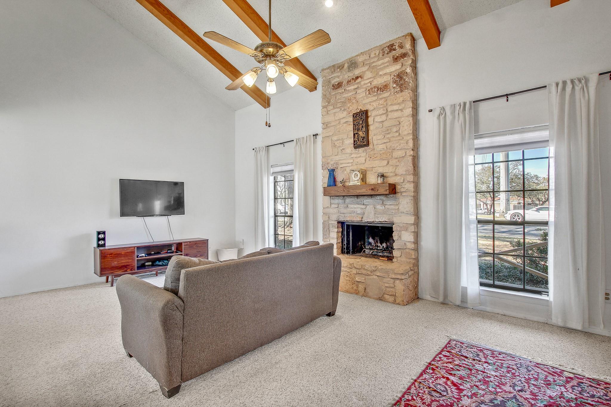 8925 North Plz # 69, Austin, TX 78753