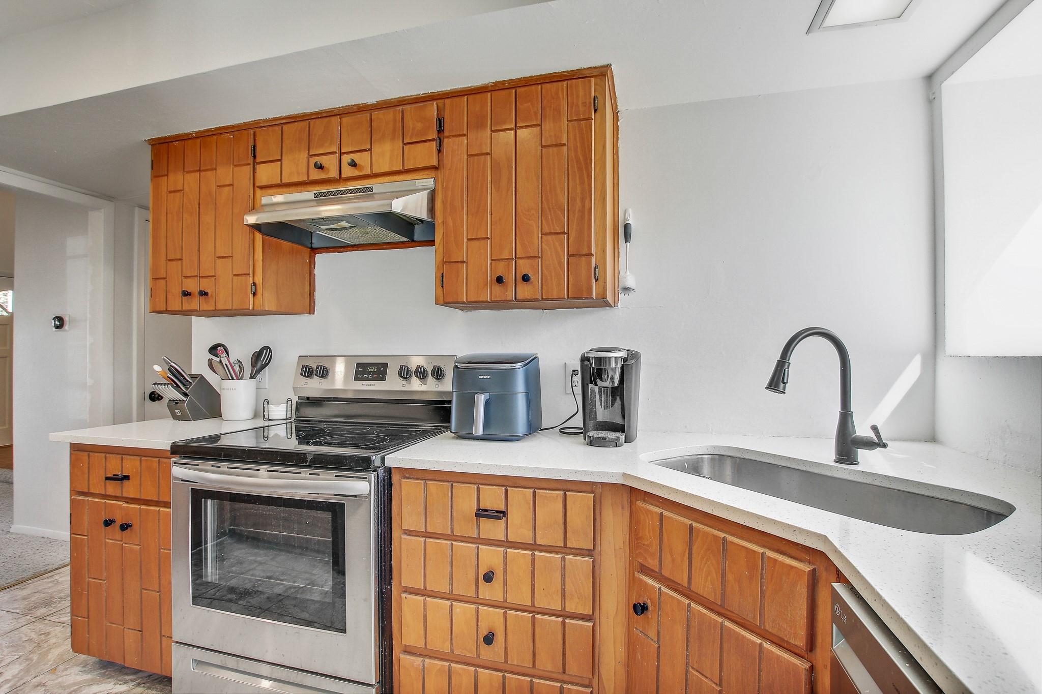 8925 North Plz # 69, Austin, TX 78753