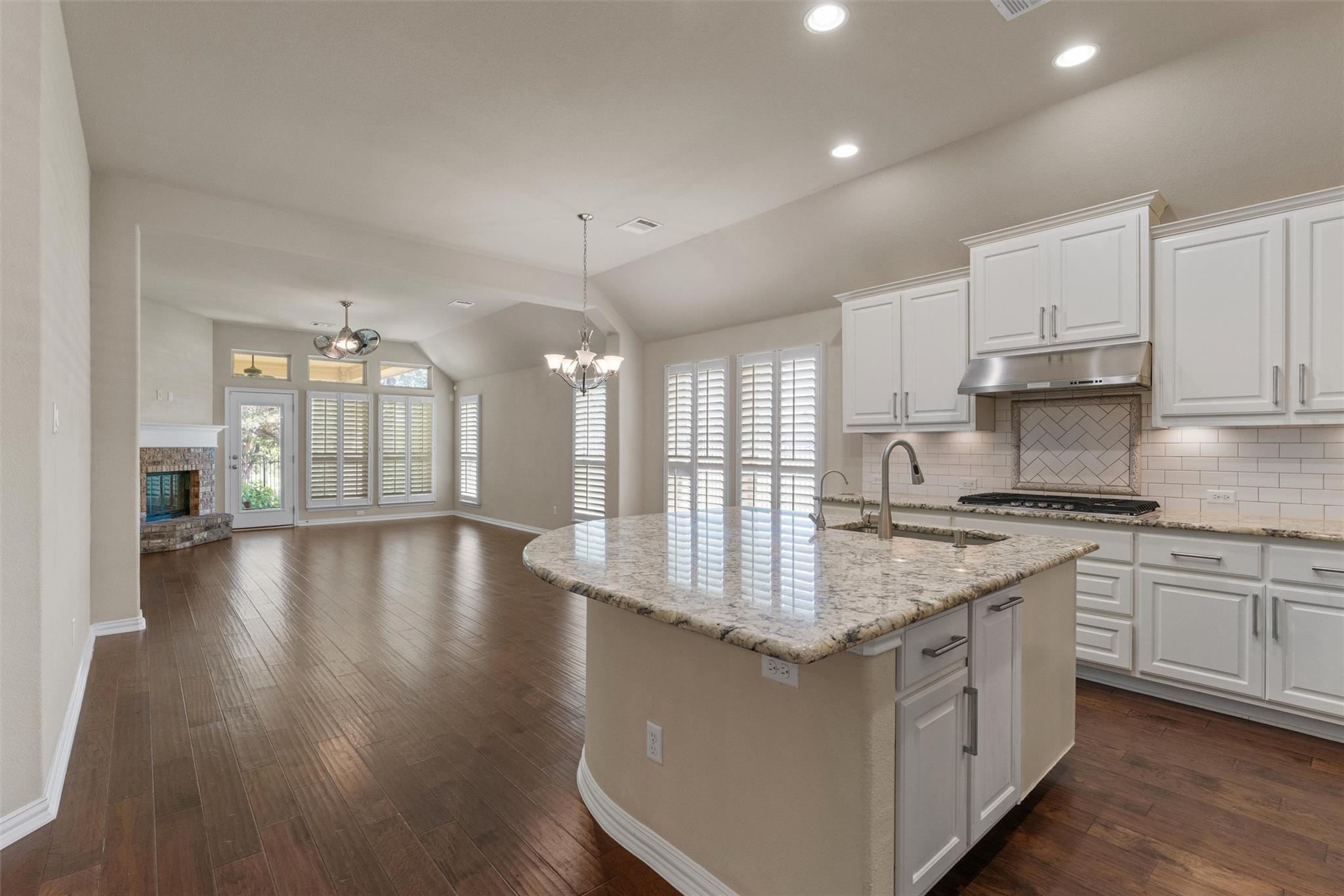 7901 Arbor Knoll Ct, Lago Vista, TX 78645