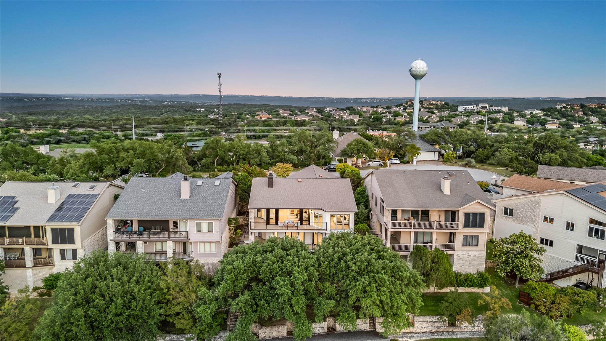 112 Paragon Ct, Lakeway, TX 78734