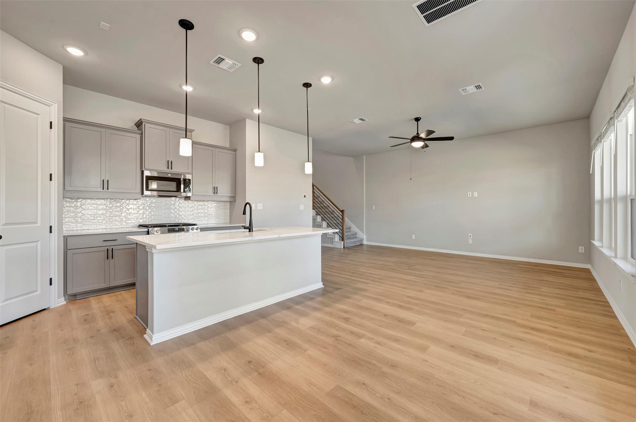 186 Grayson Elm Pass, Dripping Springs, TX 78620