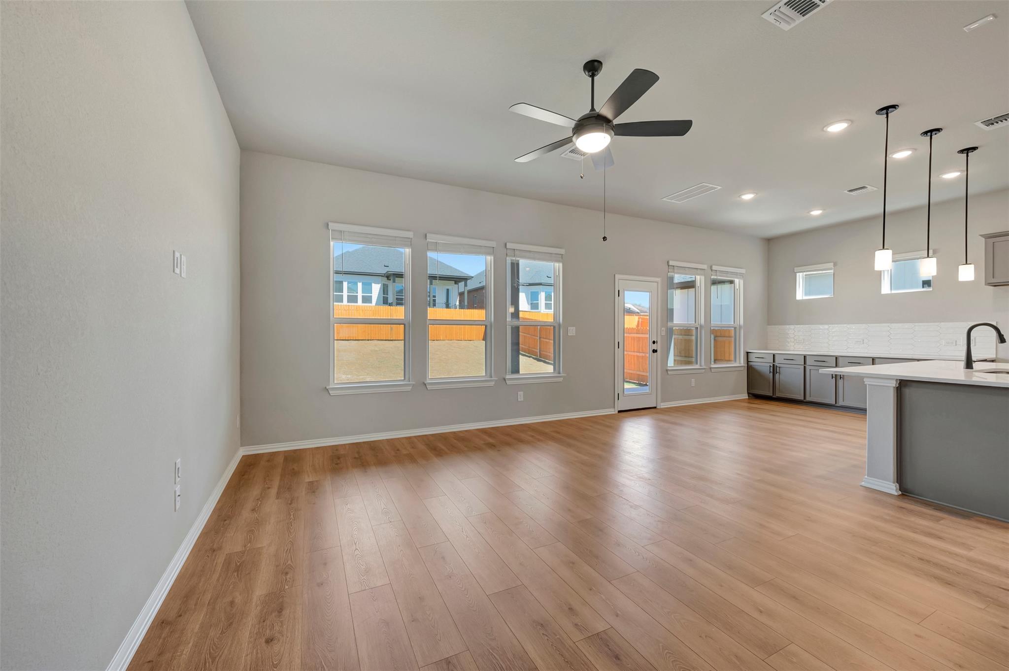 186 Grayson Elm Pass, Dripping Springs, TX 78620