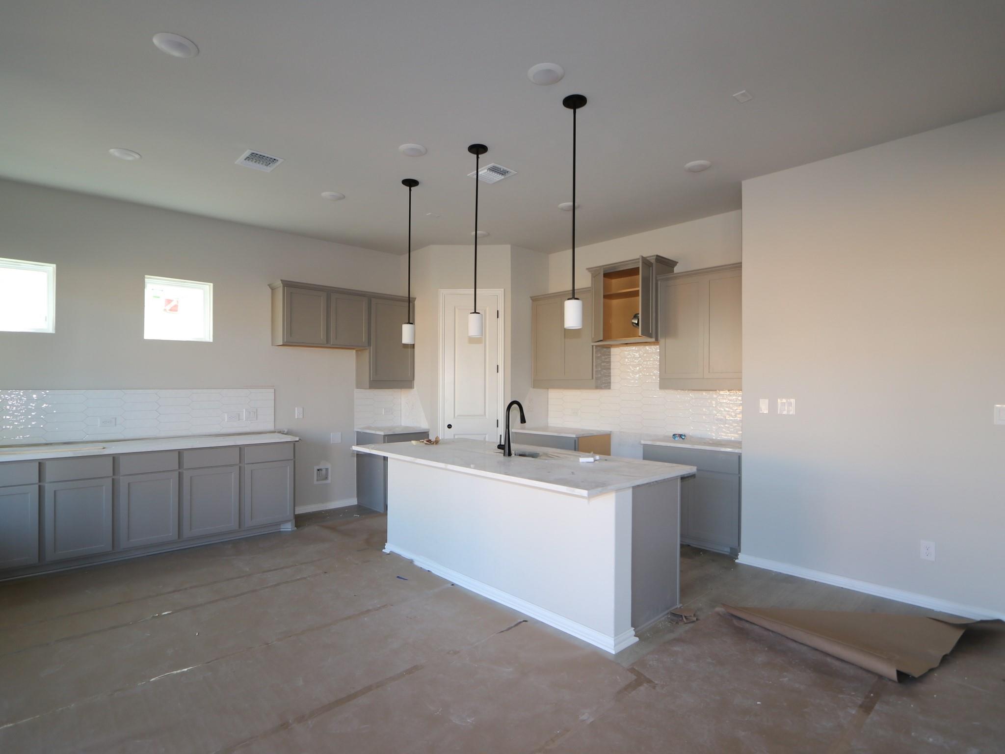 186 Grayson Elm Pass, Dripping Springs, TX 78620