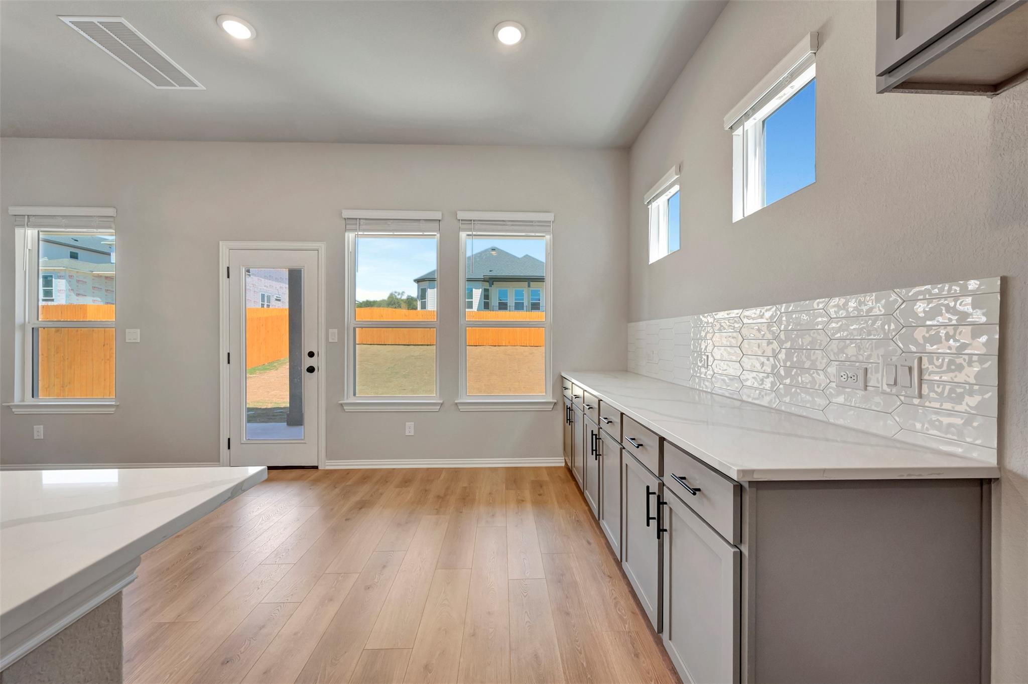 186 Grayson Elm Pass, Dripping Springs, TX 78620