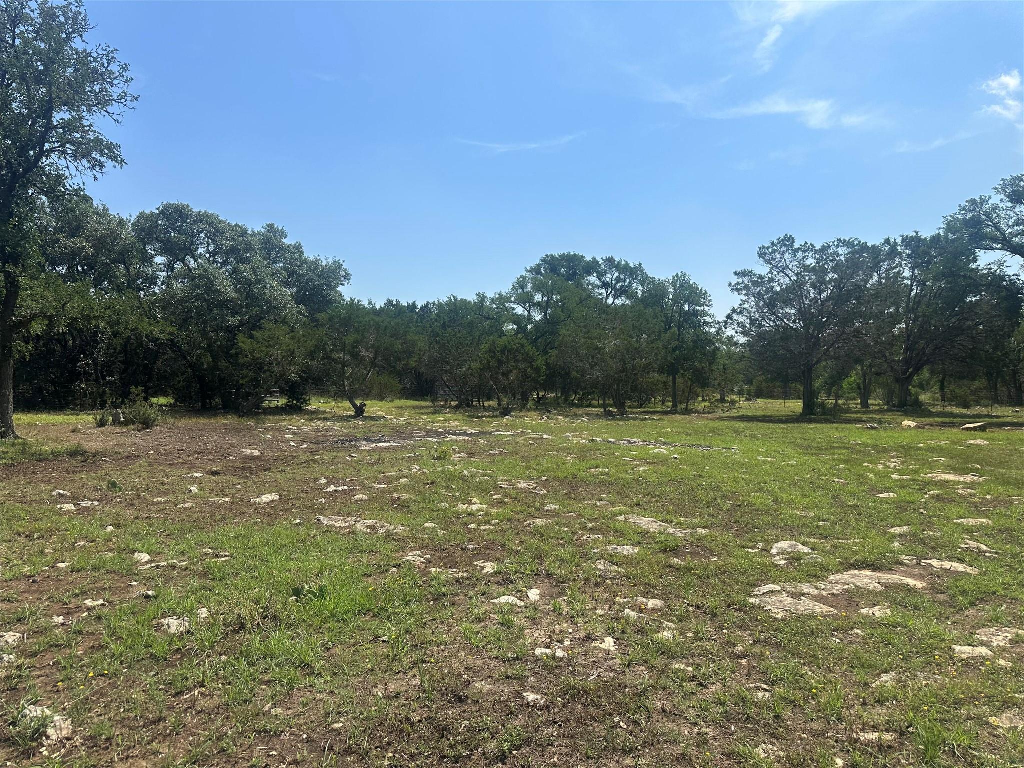 543 Narrows Rd, Blanco, TX 78606
