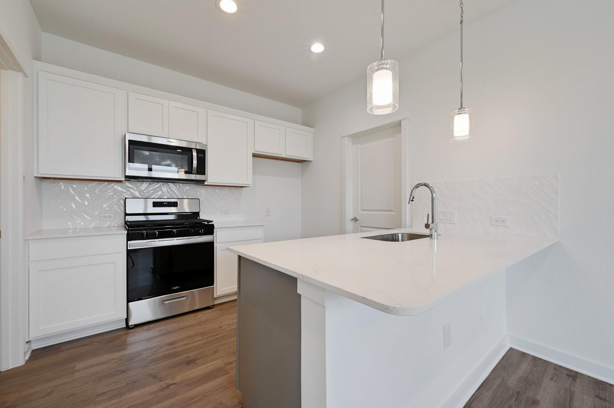 458 Orleanian Dr # B, Buda, TX 78610