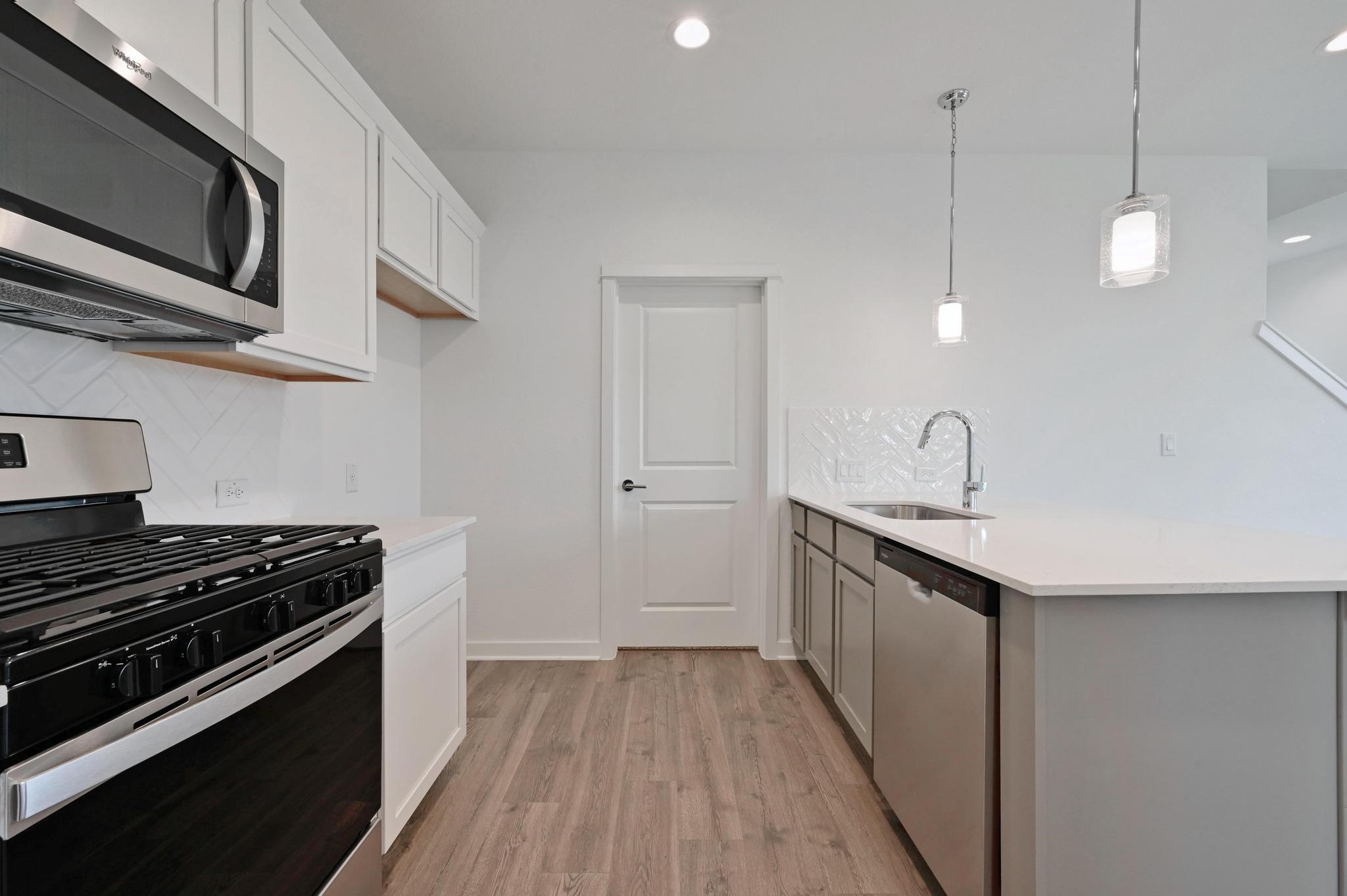 458 Orleanian Dr # B, Buda, TX 78610